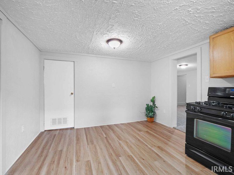 Photo 7 of 254 Grayston Avenue