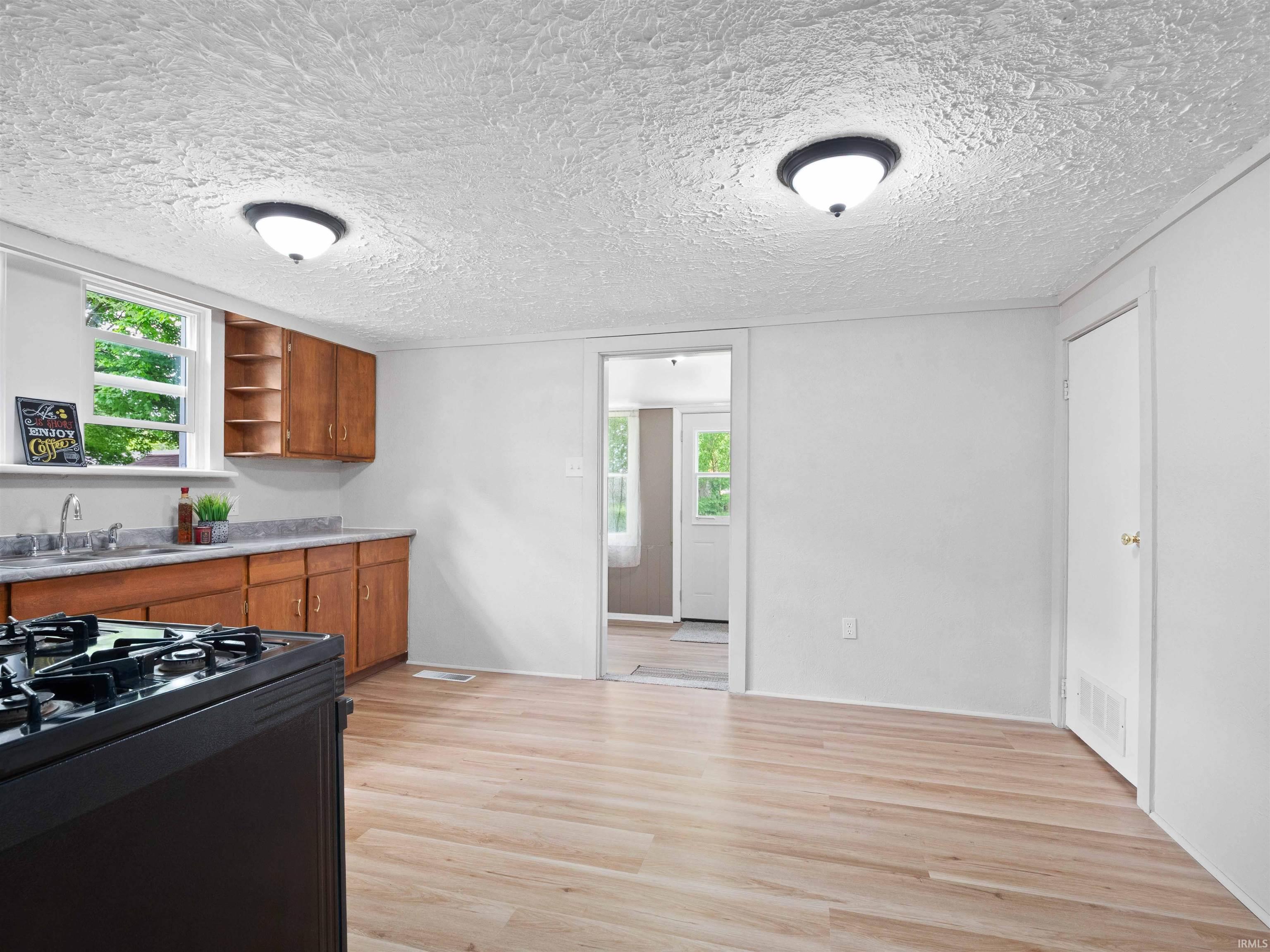 Photo 9 of 254 Grayston Avenue