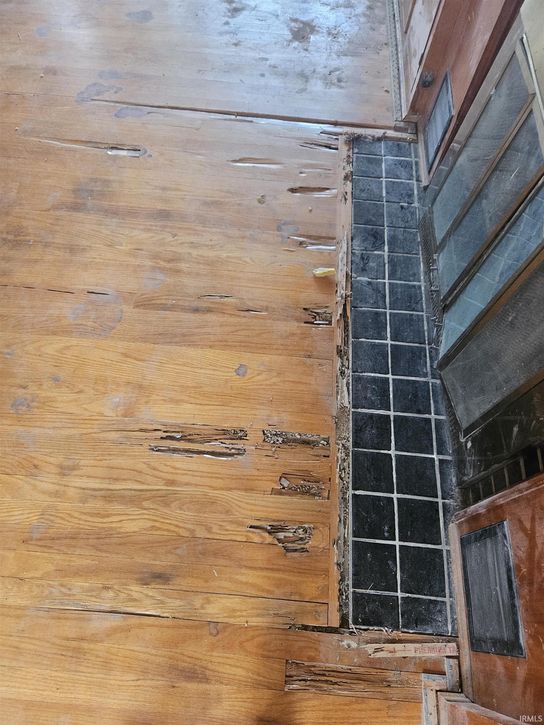 Photo 4 of 225 S Cleveland Street