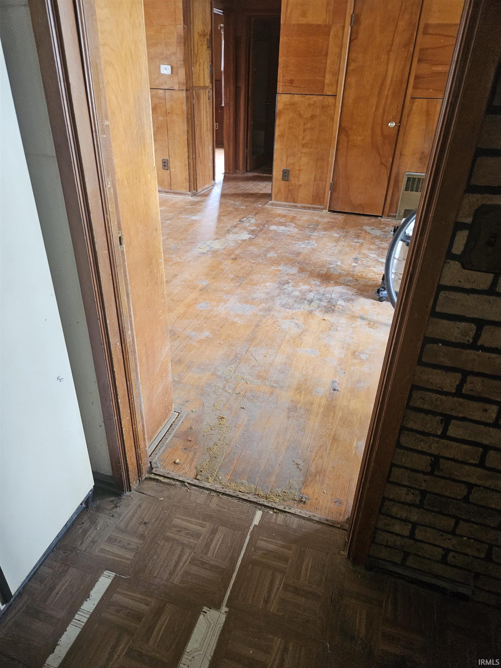 Photo 8 of 225 S Cleveland Street