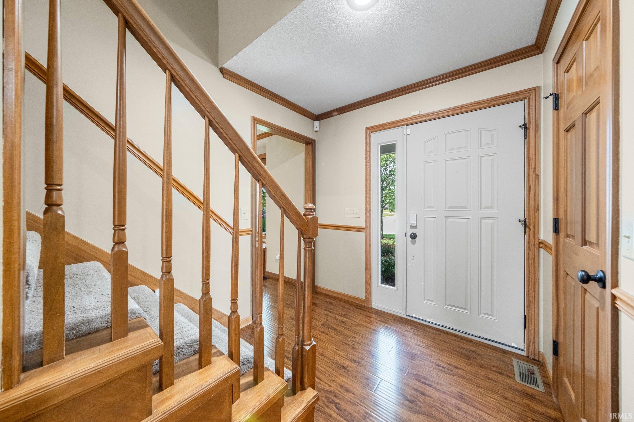 Photo 8 of 521 Glenmoor Drive