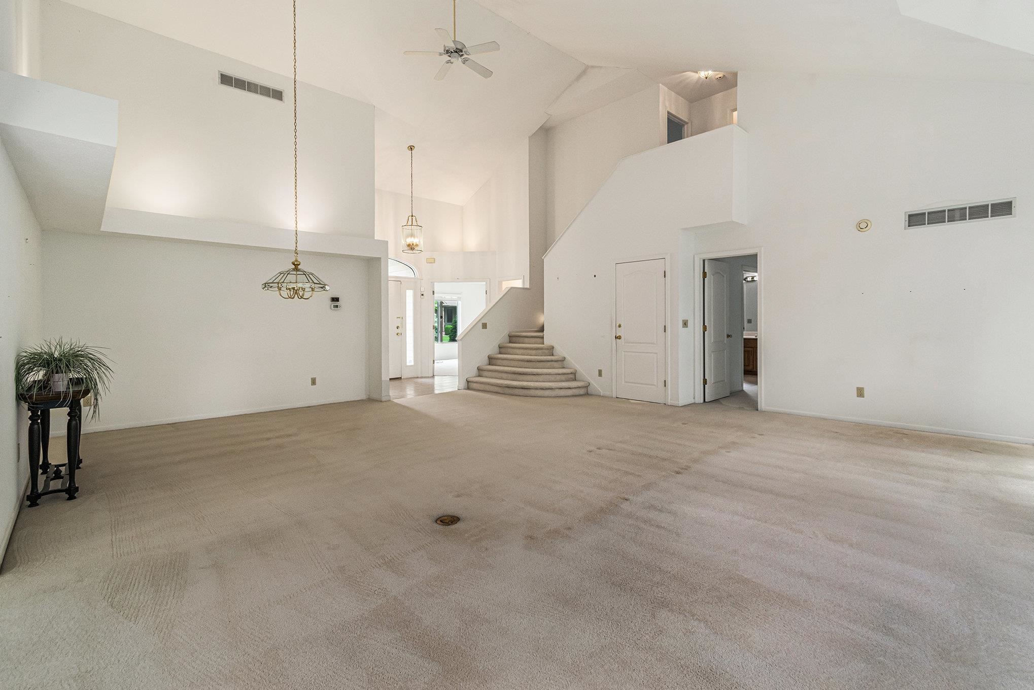 Homes for sale in Granger, IN | 11830 Old Oak Dr, Granger, IN 46530 | MLS# 202522082