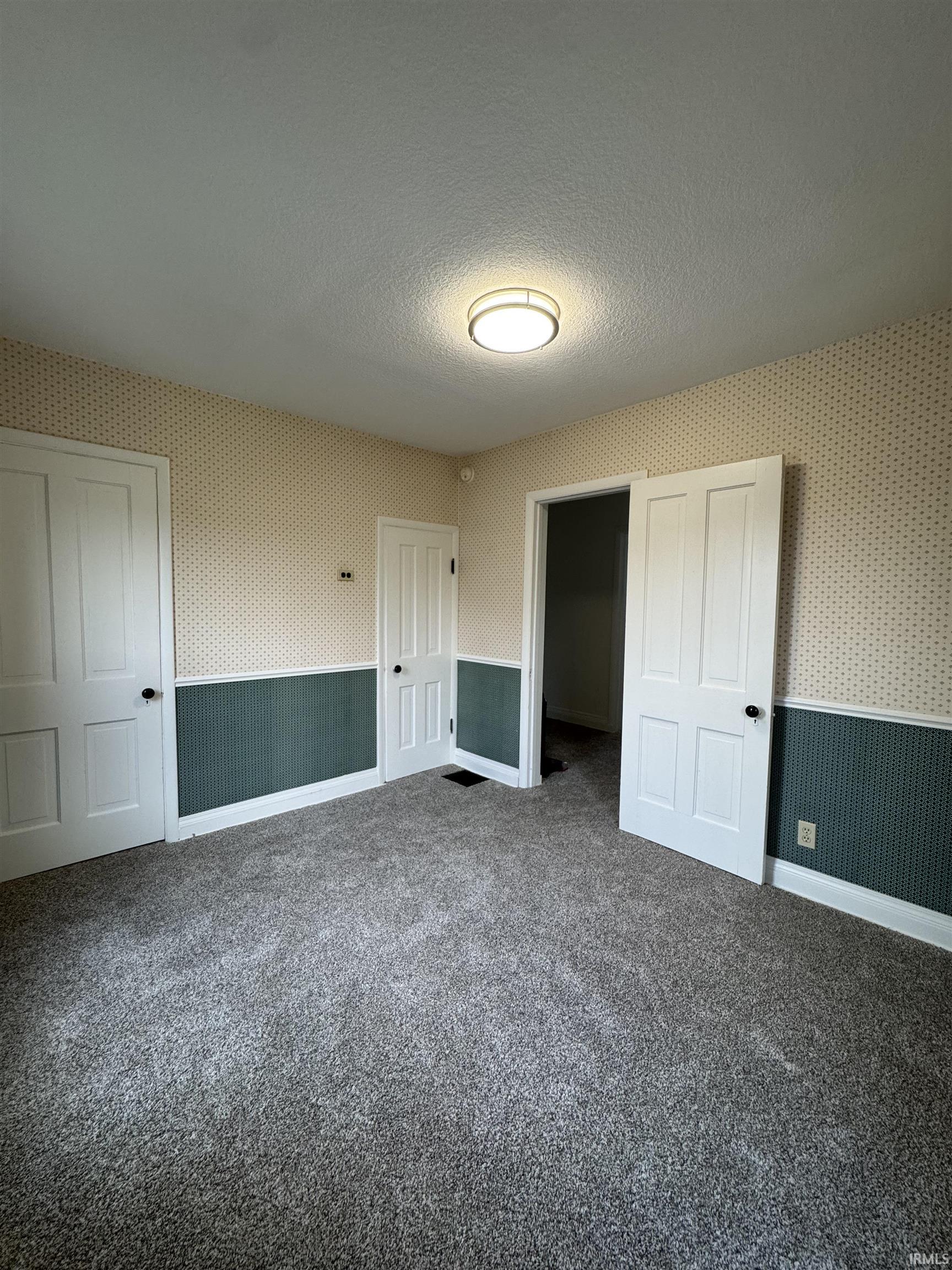 Photo 25 of 241 W Tipton Street