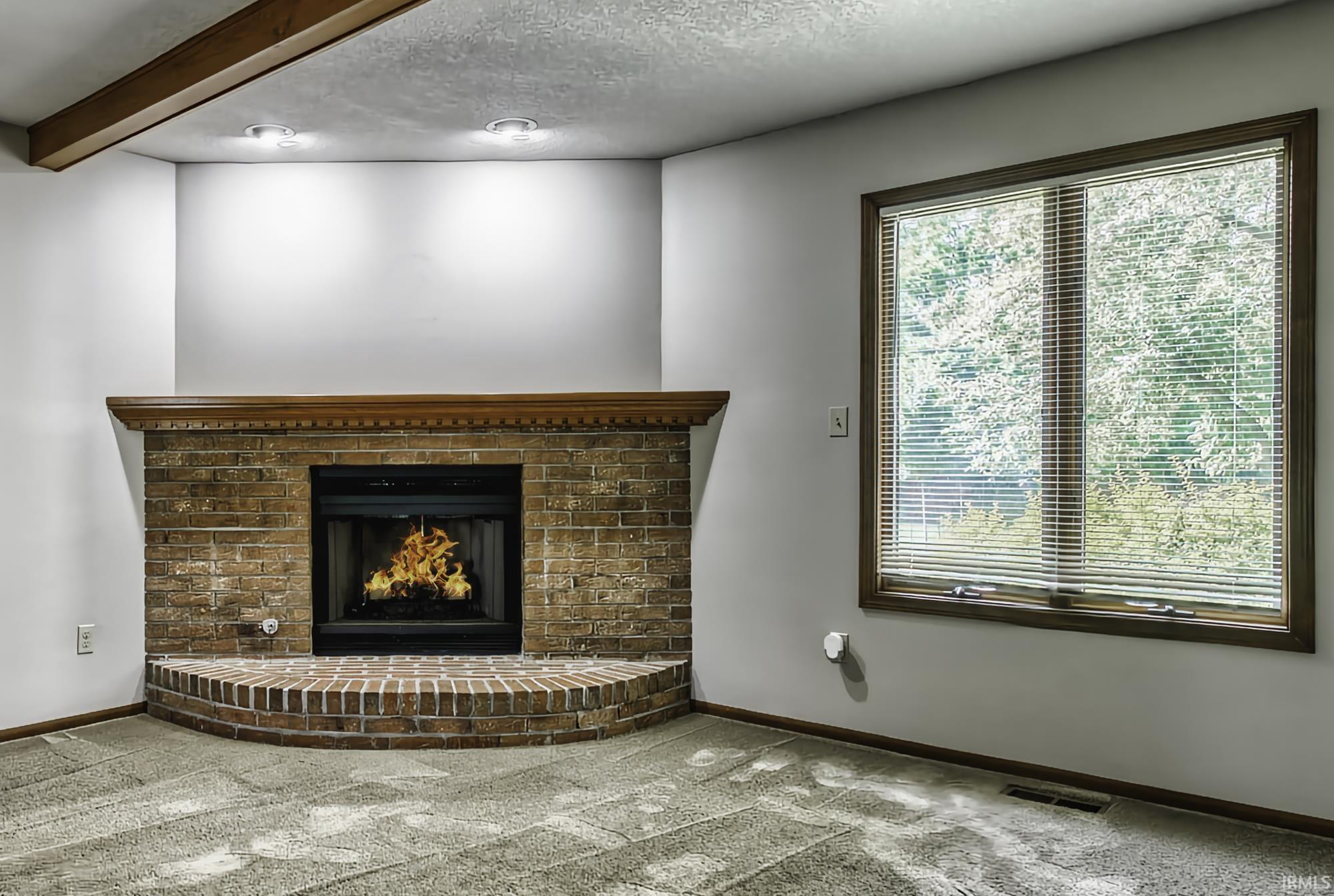 Photo 14 of 2560 E Maple Drive