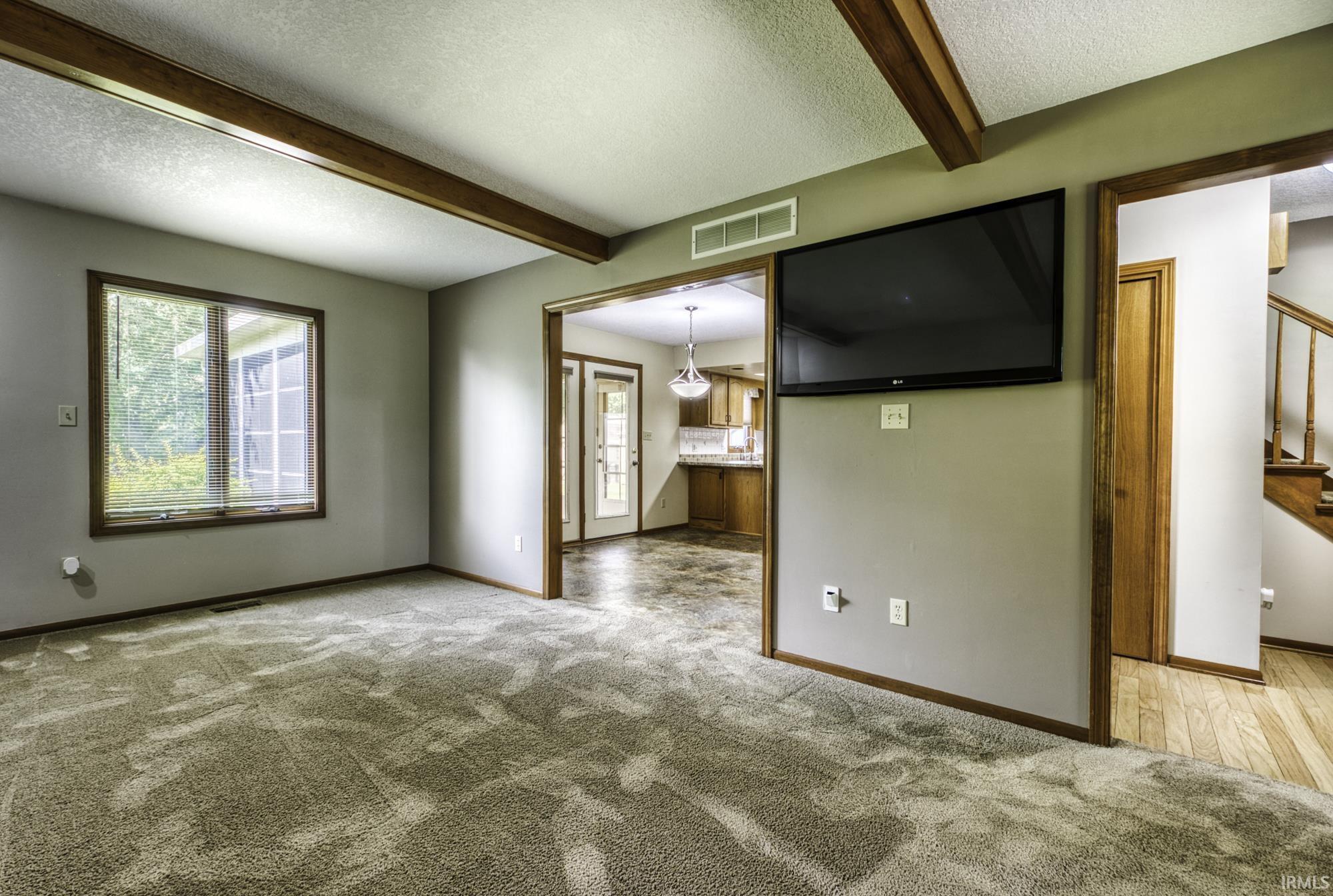 Photo 16 of 2560 E Maple Drive