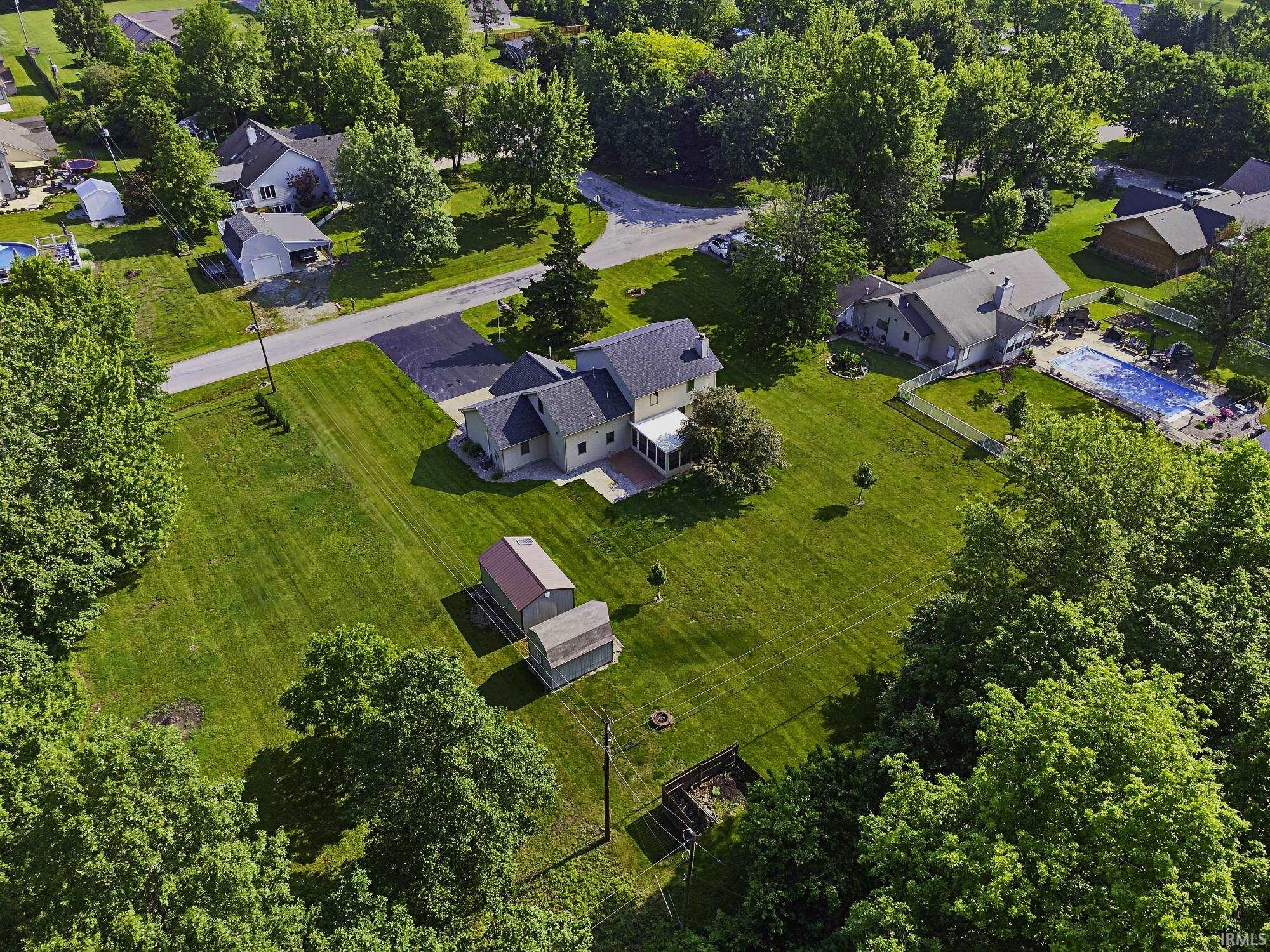 Photo 6 of 2560 E Maple Drive