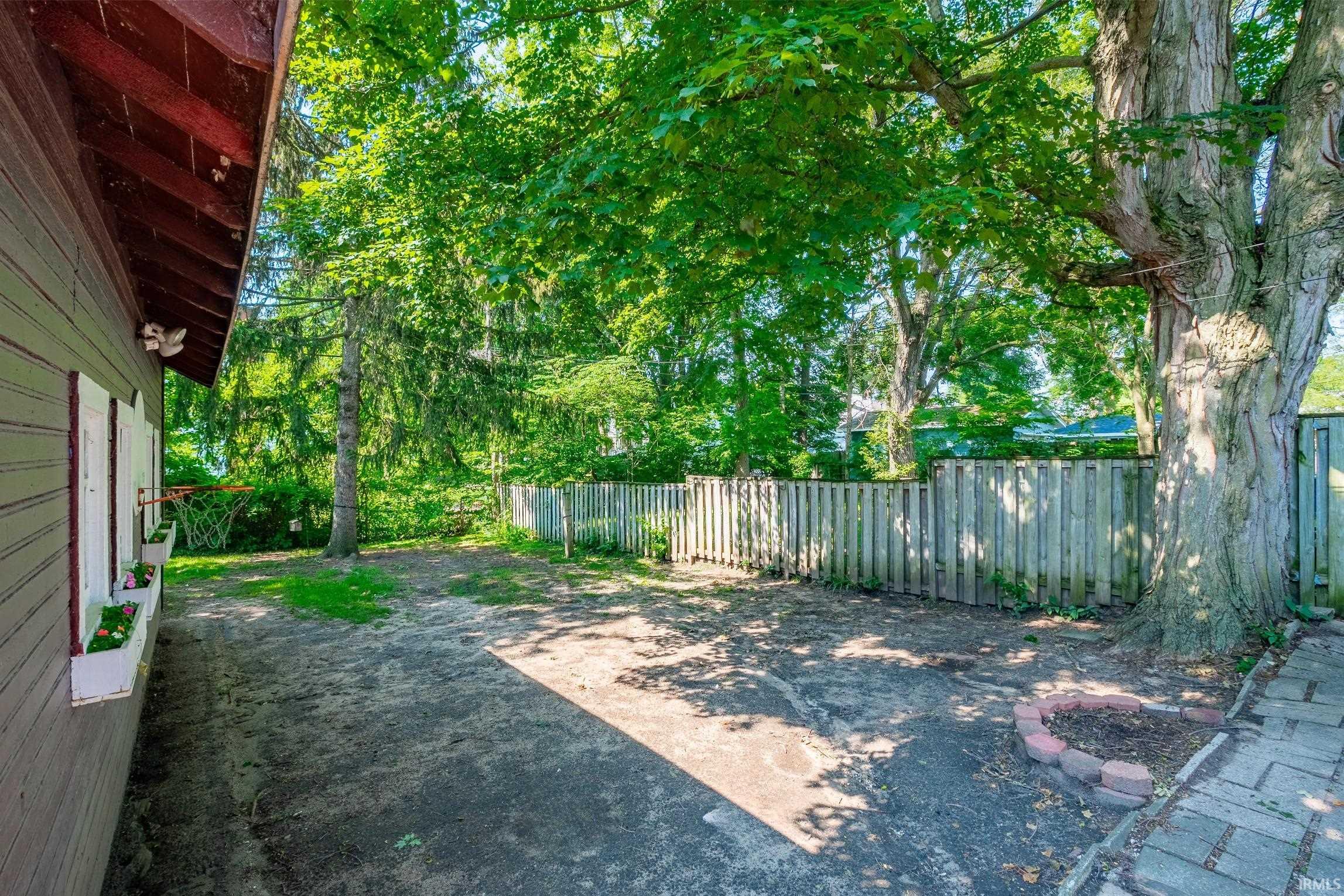Photo 5 of 1120 E Main Street