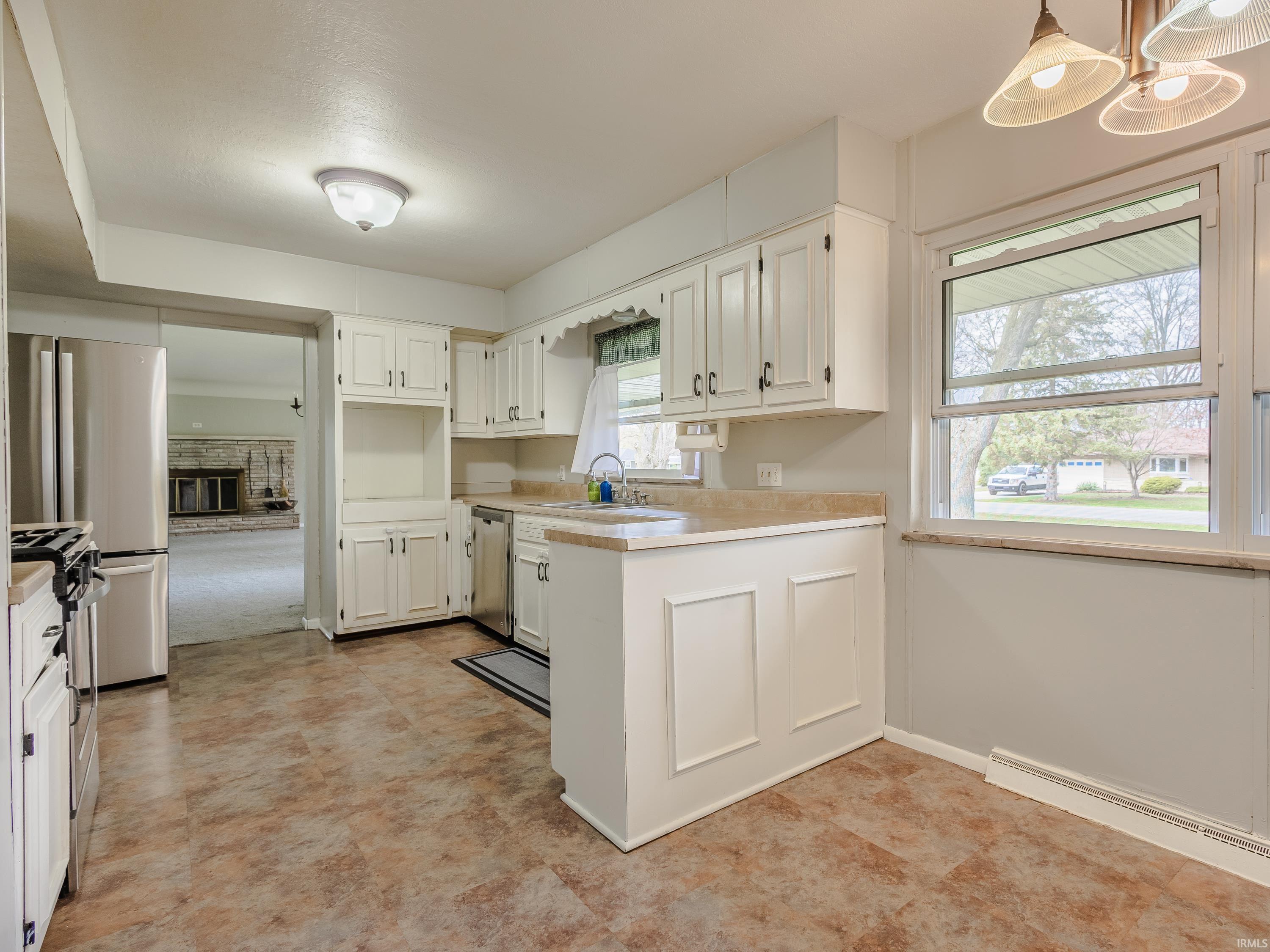 Photo 7 of 4978 Woodway Drive