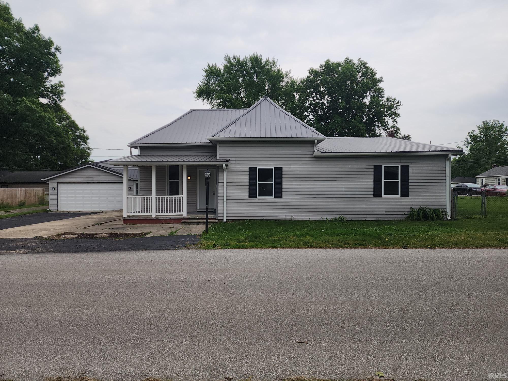 Photo 0 of 1584 Snyder Street