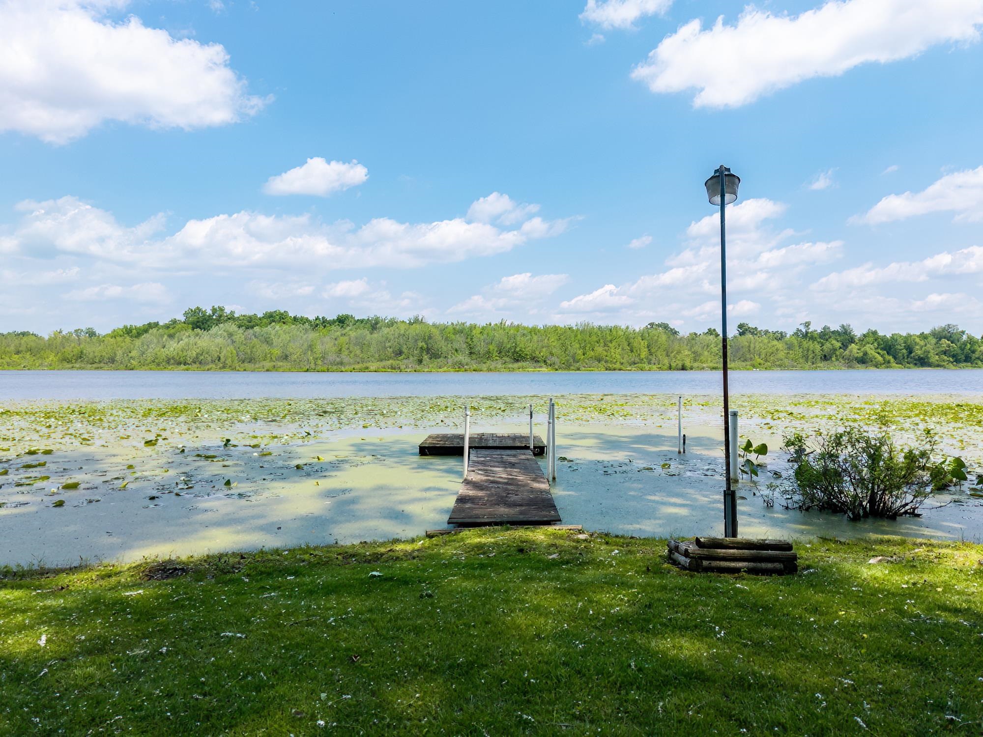 Photo 10 of 380 Schaeffer Ct Fish Lk