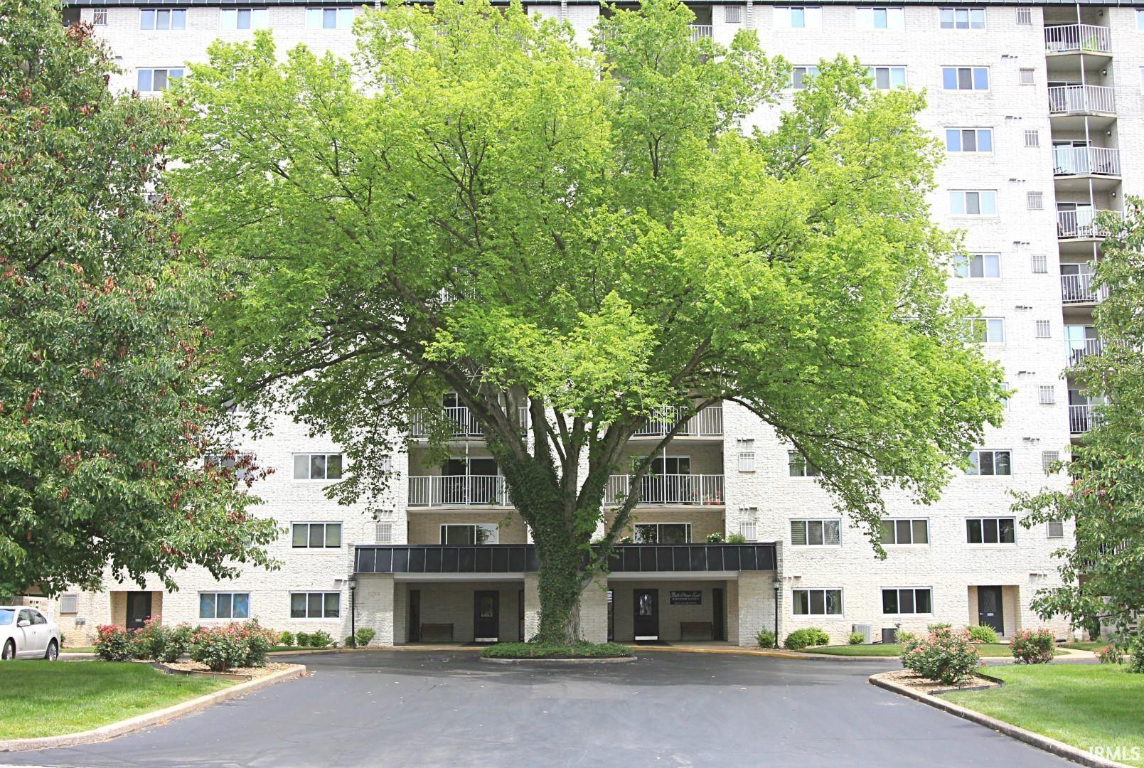 listing main picture