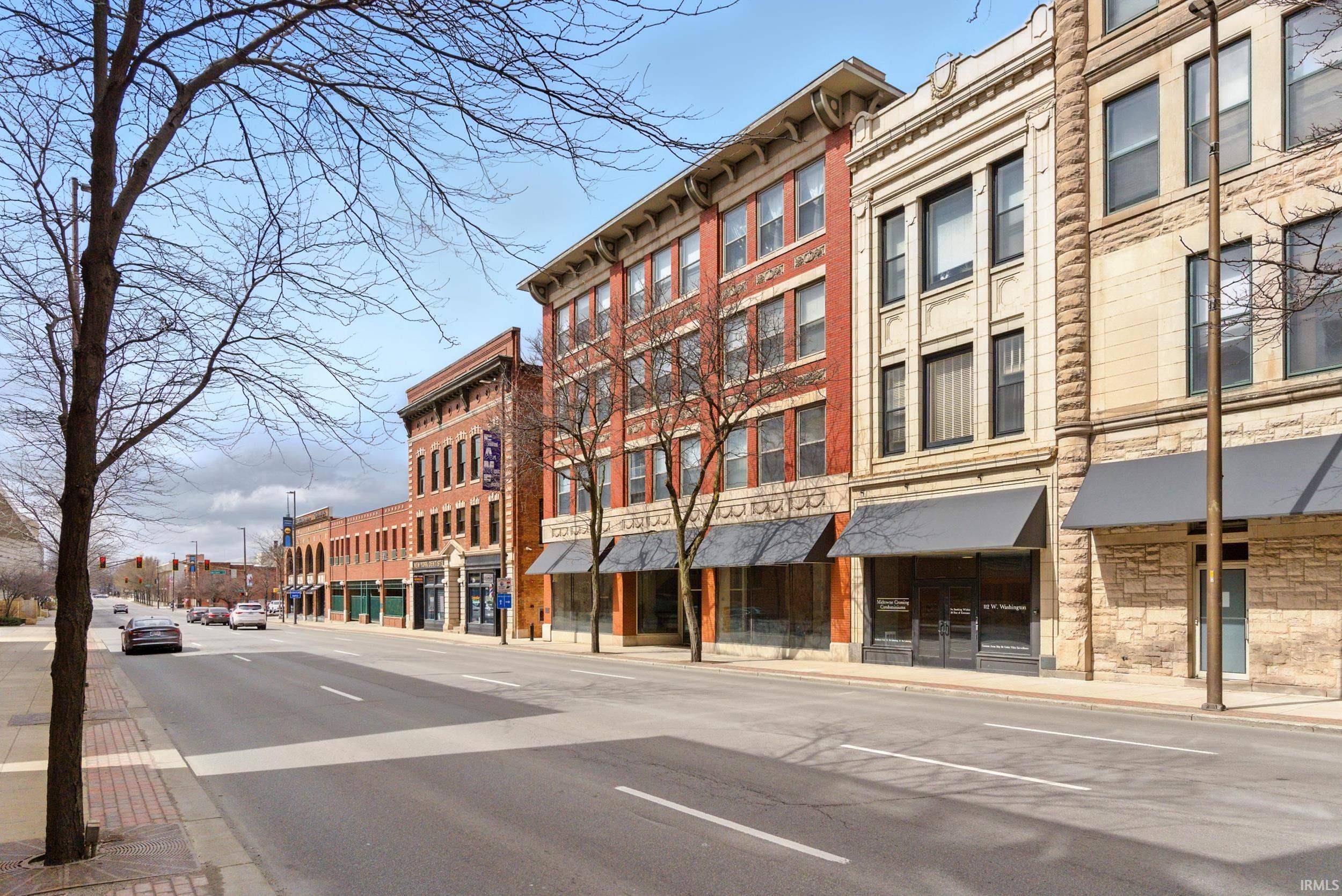 Photo 1 of 112 W Washington Boulevard