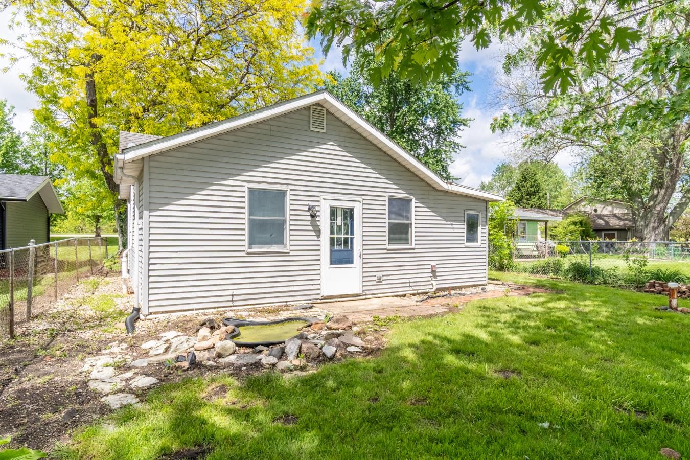 Photo 1 of 10592 N State Road 3