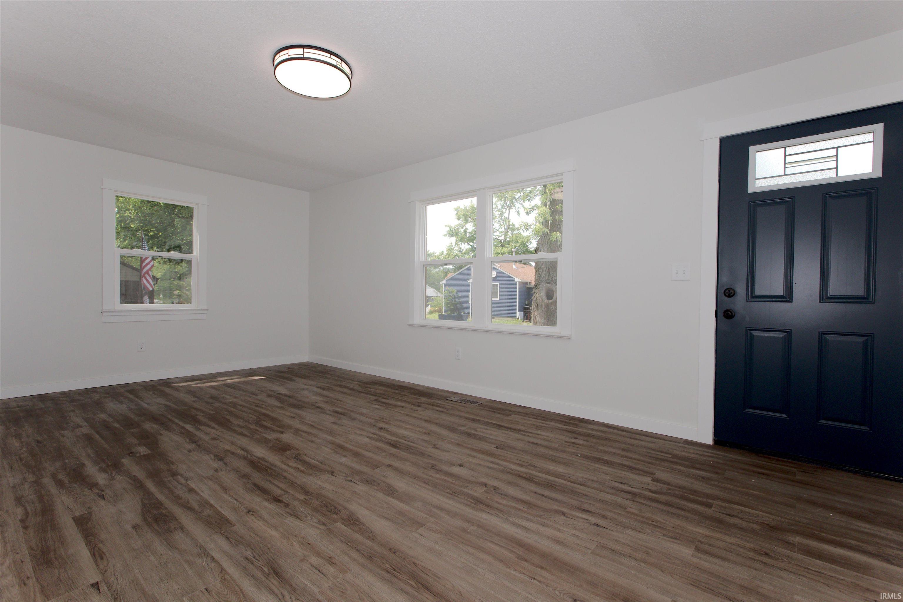 Photo 11 of 651 W Maple Street