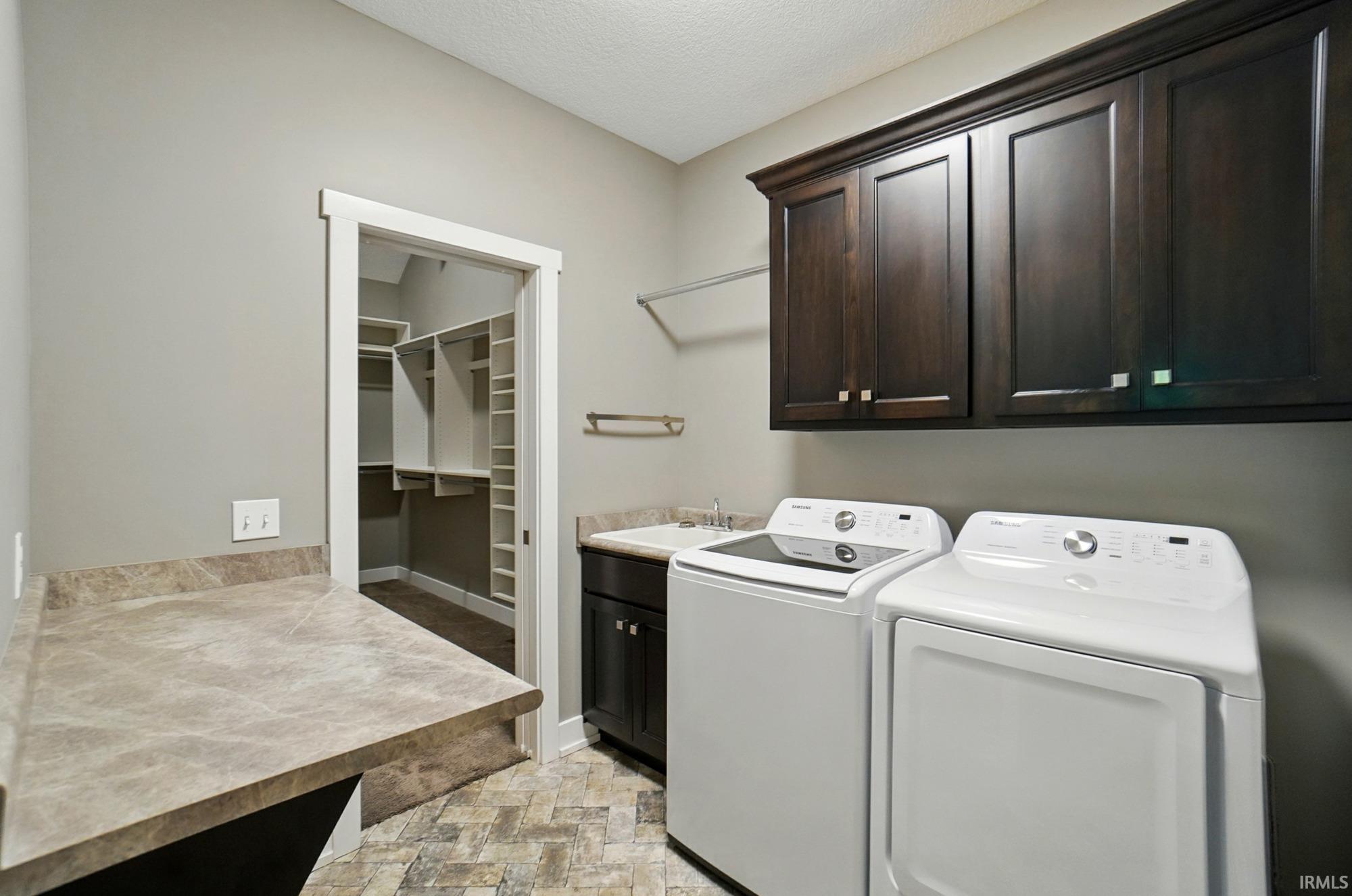 Photo 16 of 126 Tumbling Stone Court
