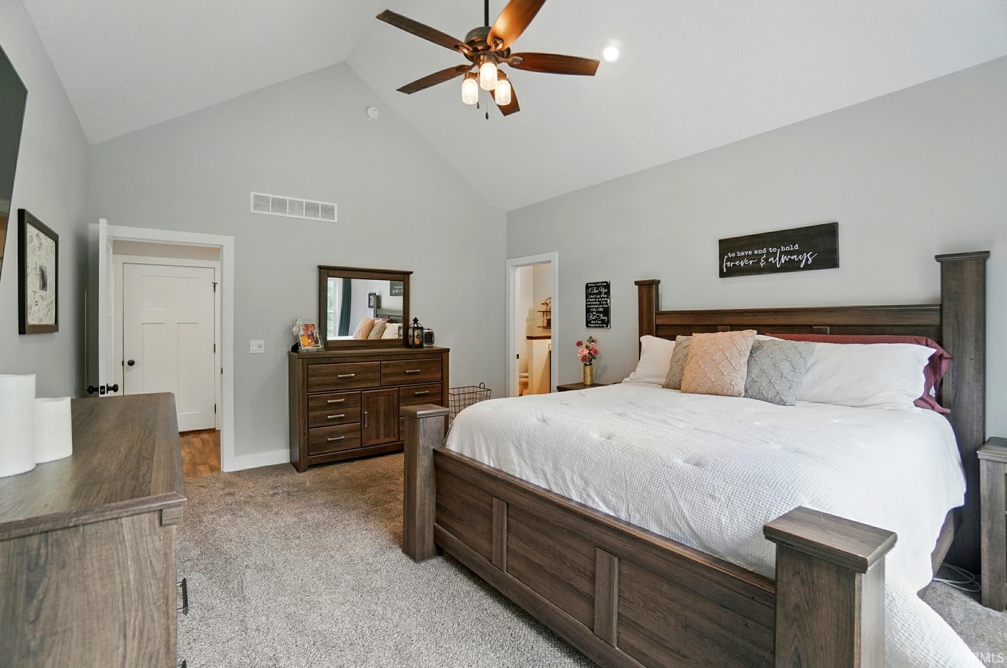 Photo 18 of 907 Switchfoot Drive