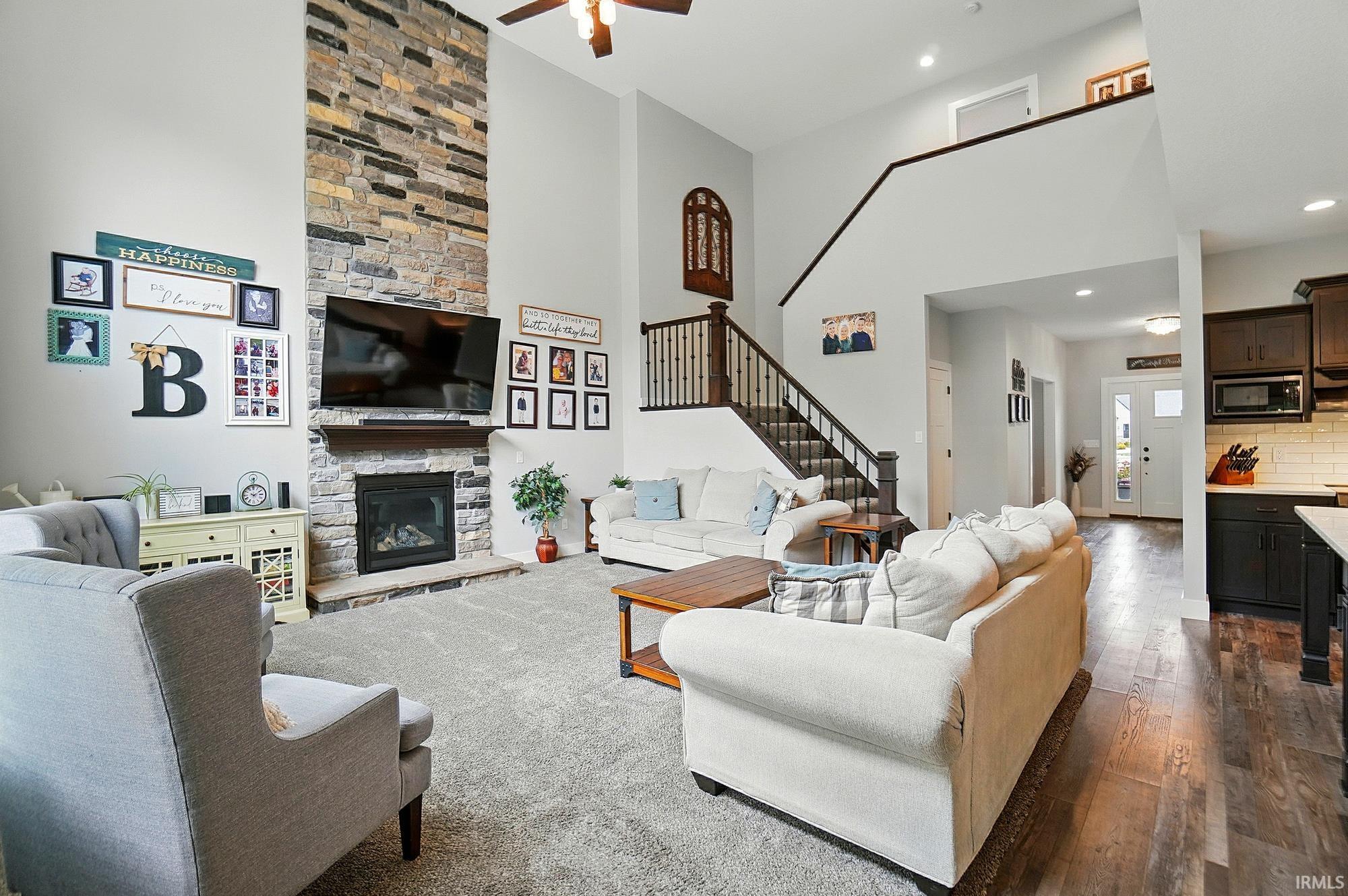 Photo 5 of 907 Switchfoot Drive