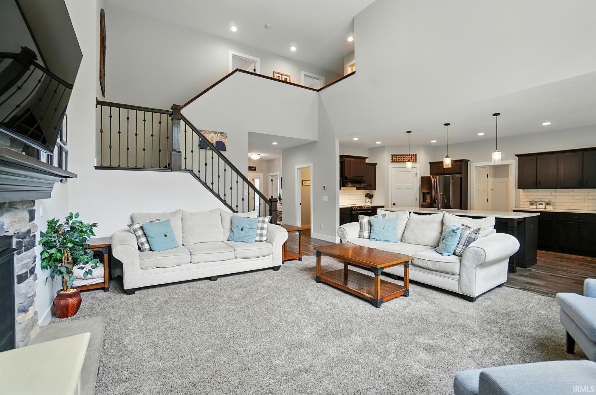 Photo 9 of 907 Switchfoot Drive