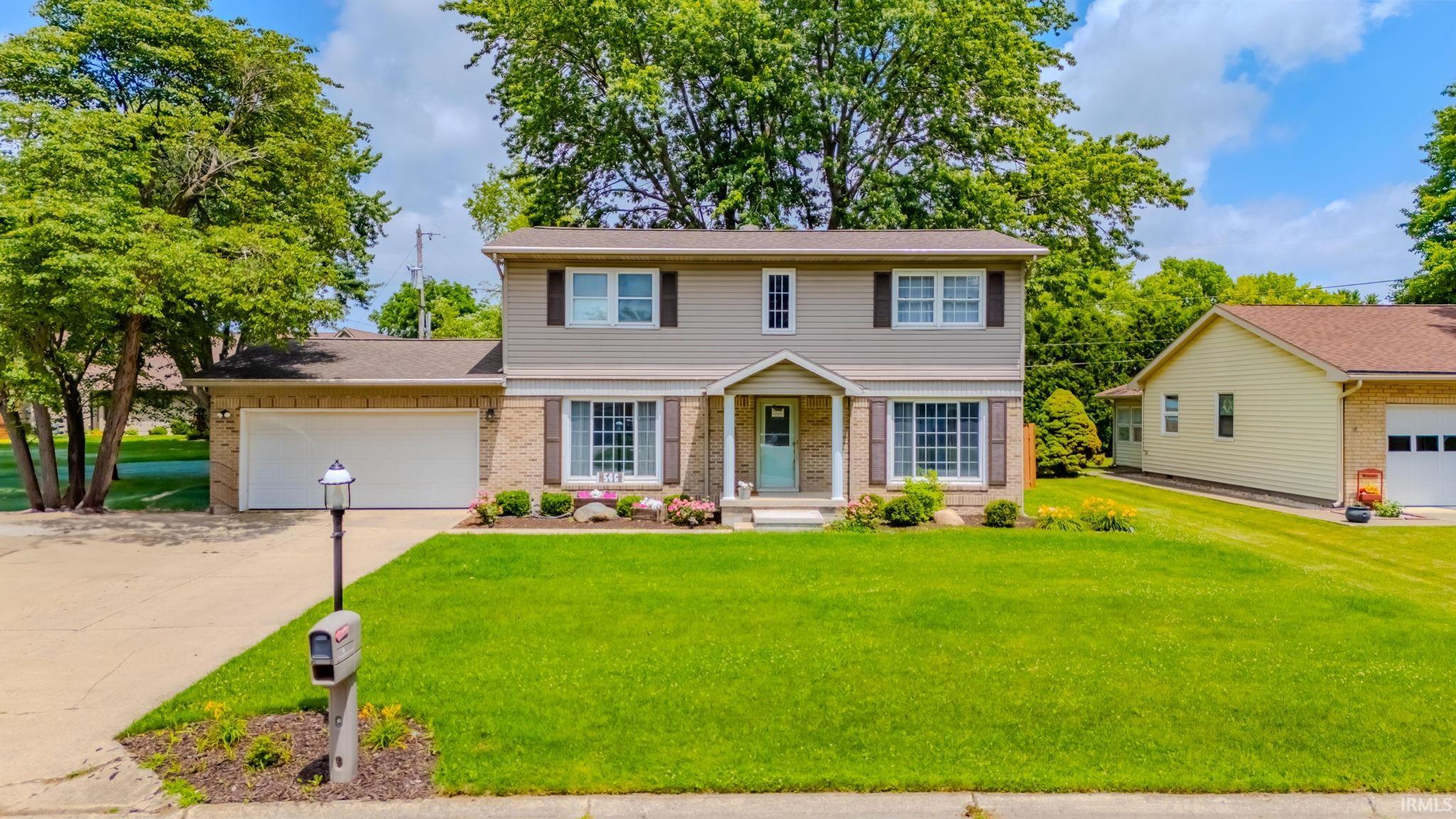 Photo 1 of 546 Oxford Drive