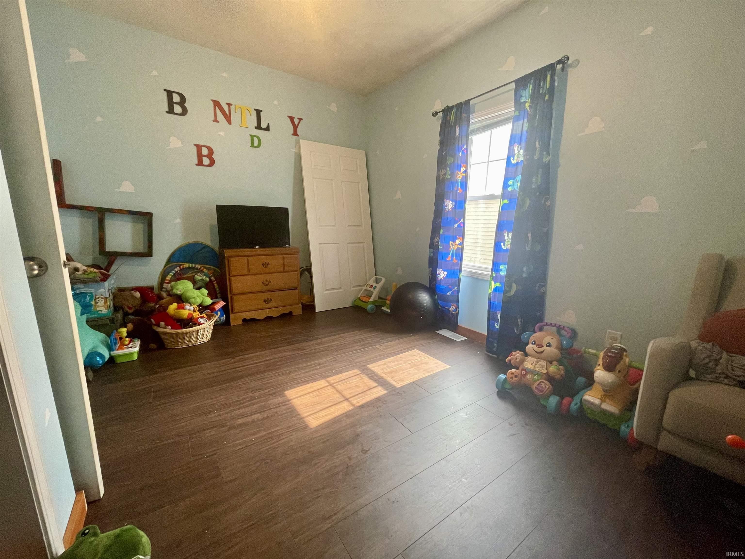 Homes for sale in Clinton, IN | 1207 Blackman St, Clinton, IN 47842 | MLS# 202522825