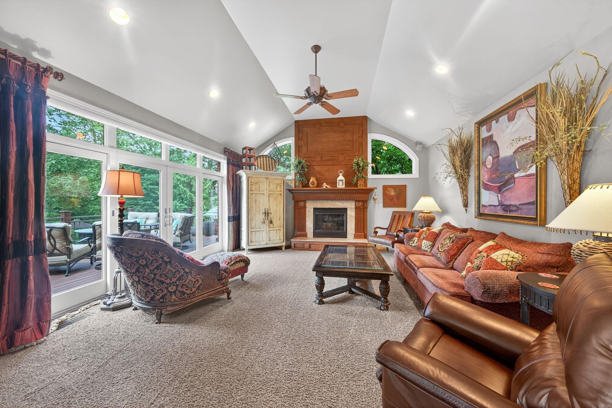 Photo 11 of 58553 Glenriver Drive