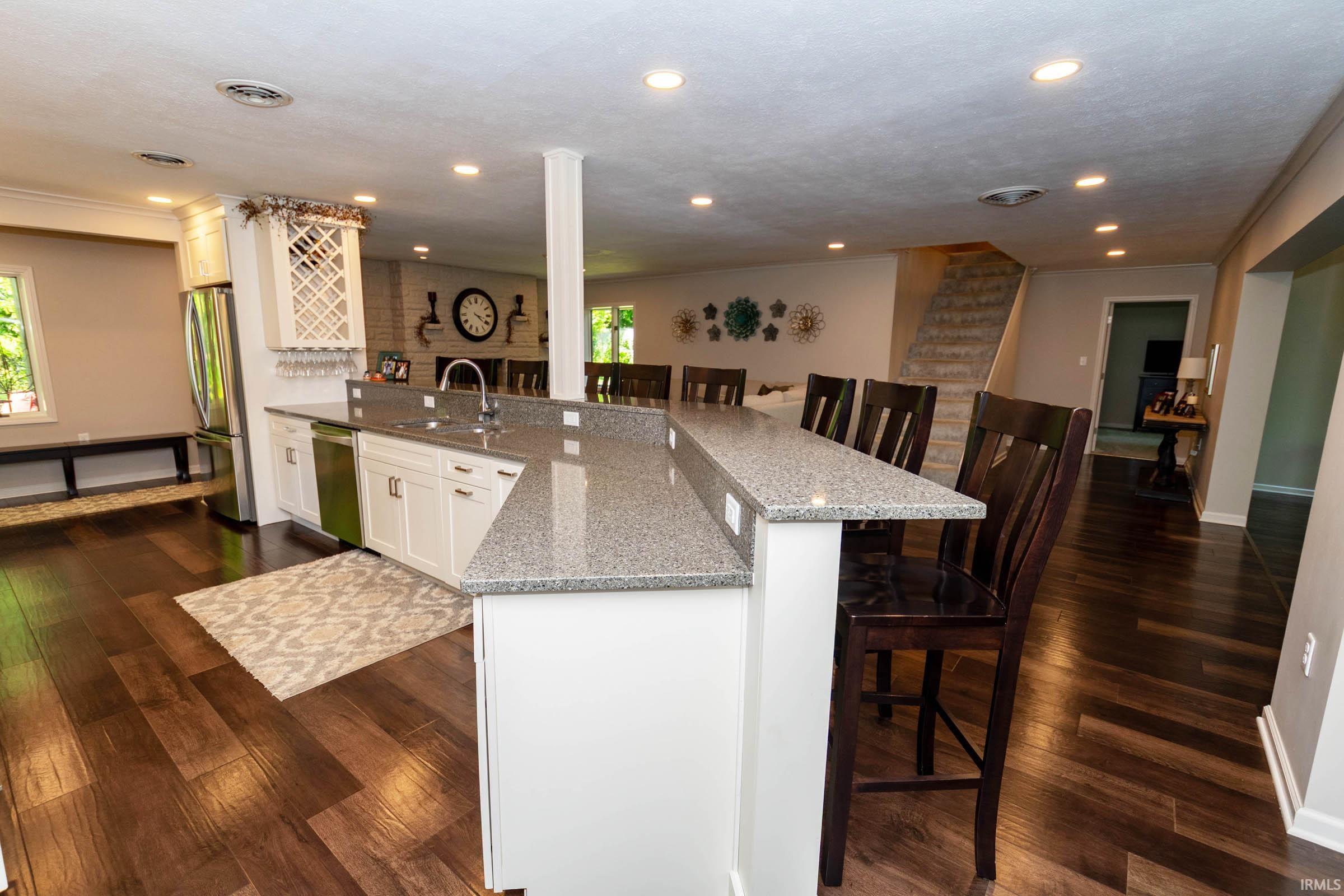 Photo 5 of 24413 Mckelvey Avenue