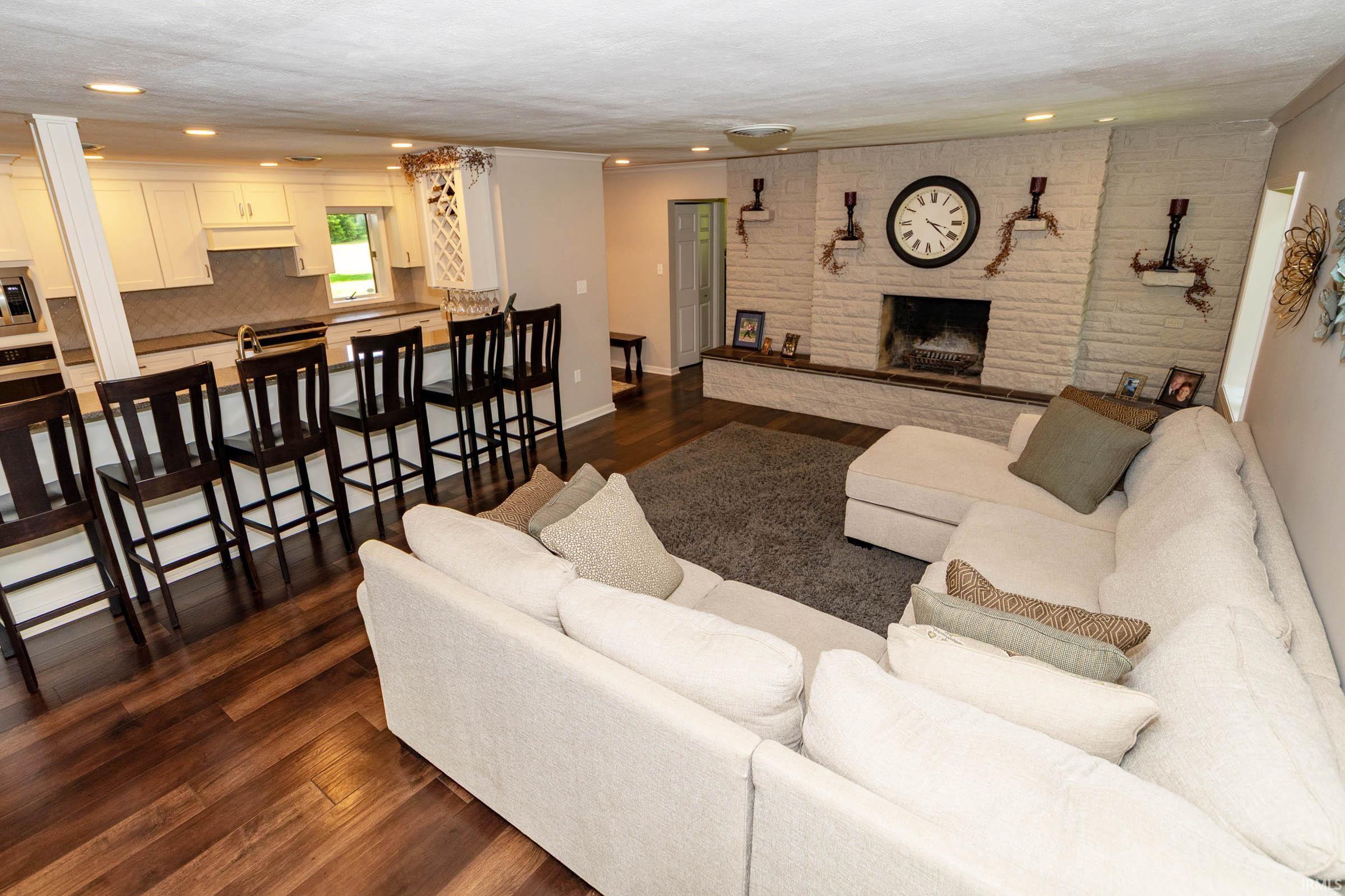 Photo 7 of 24413 Mckelvey Avenue