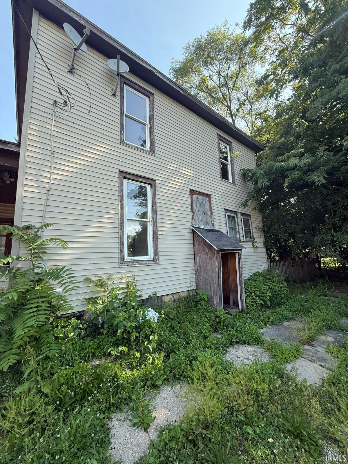 Photo 10 of 521 First Street