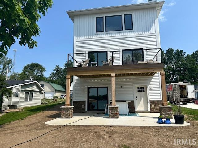 Photo 3 of 1498 N Shore Drive