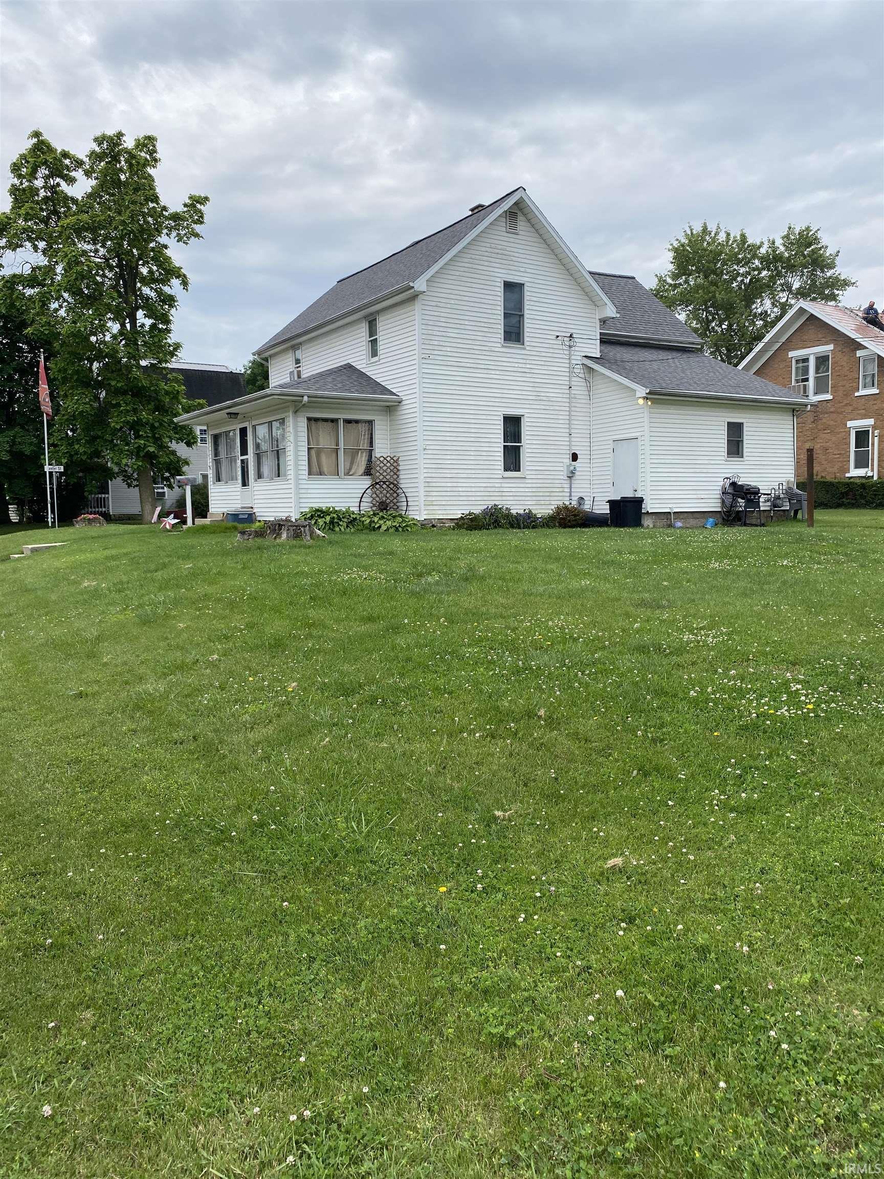 Photo 25 of 506 N Sprunger Street