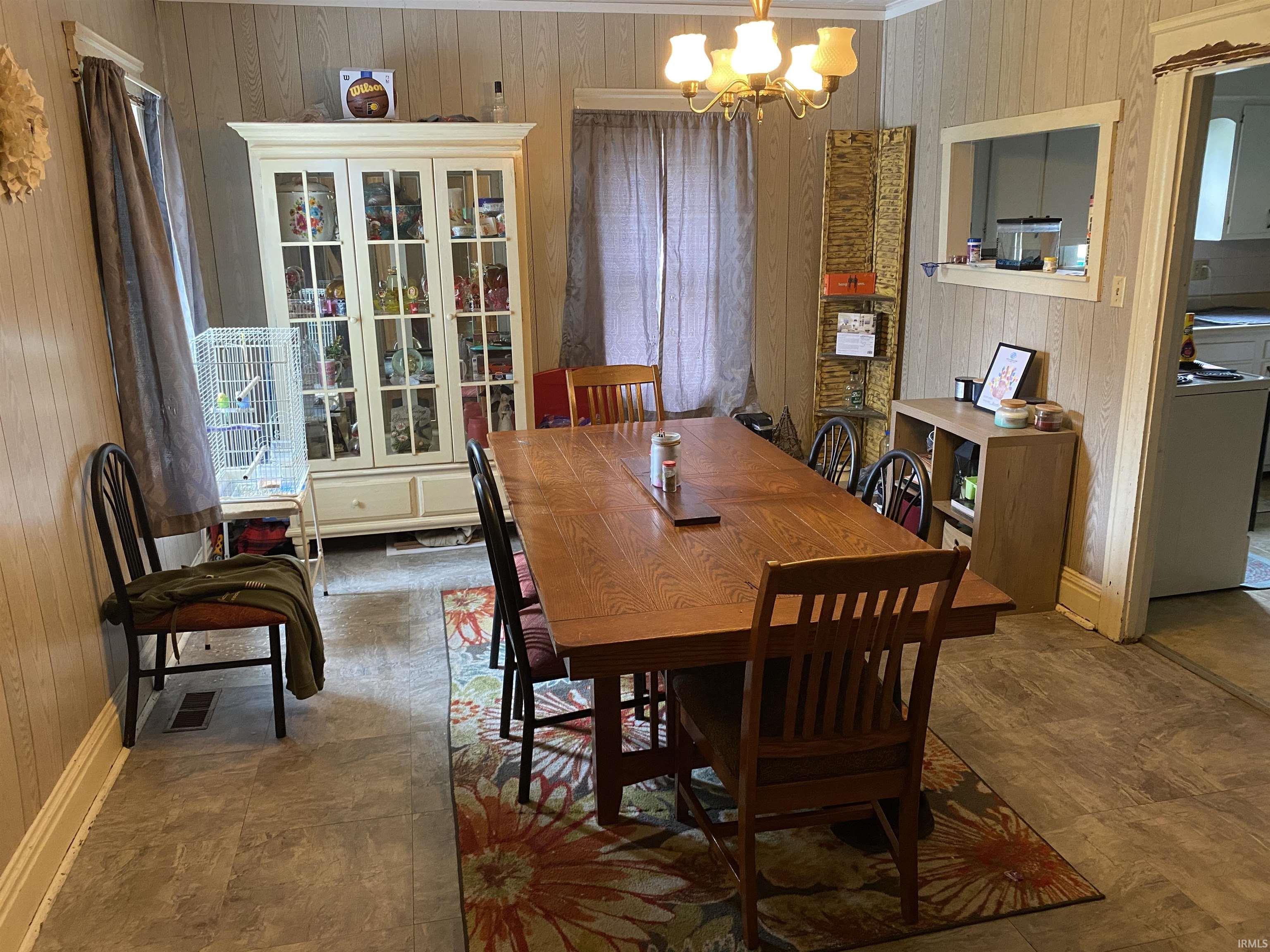 Photo 6 of 506 N Sprunger Street