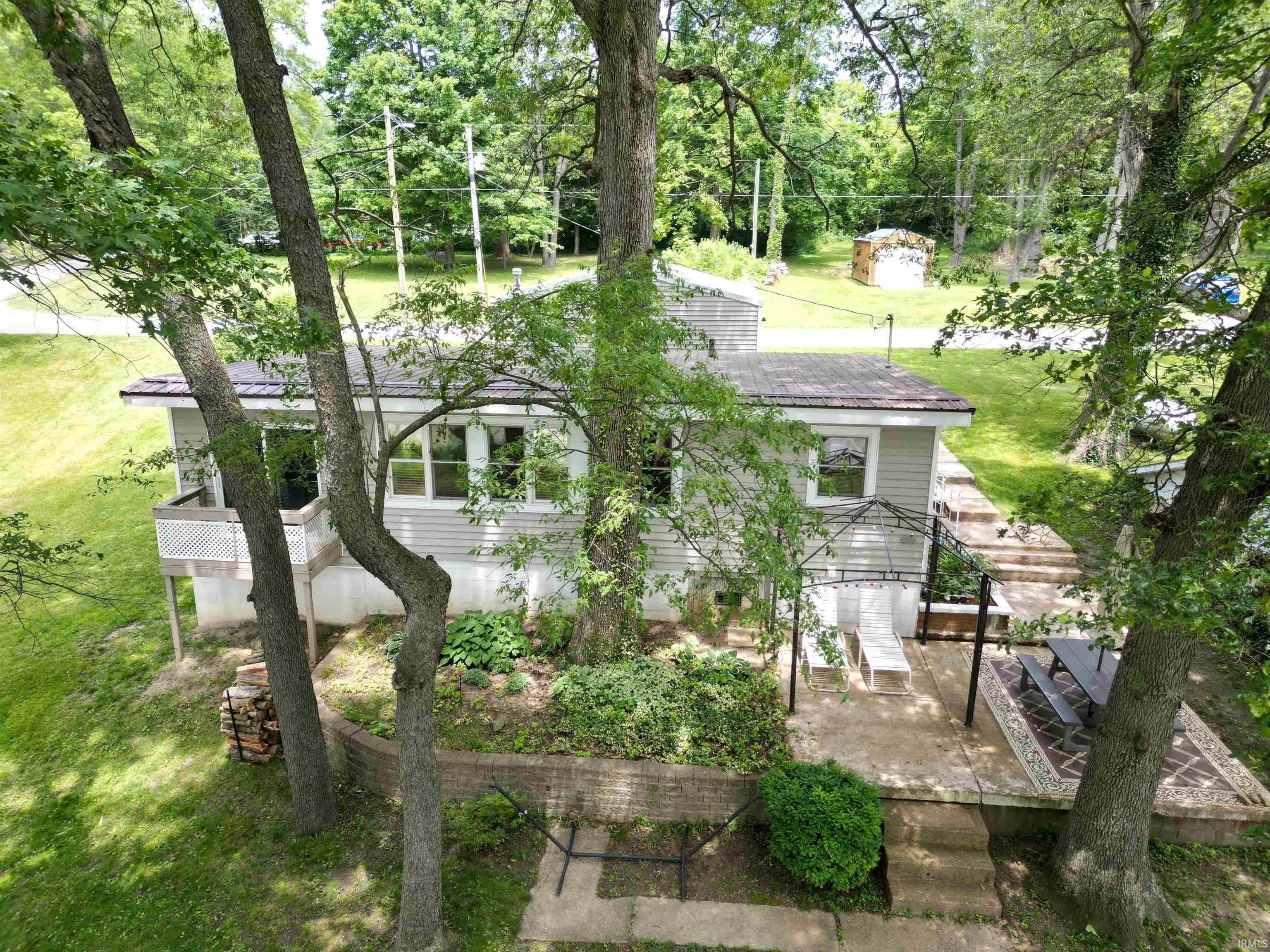 Photo 6 of 3643 S Bruner Road
