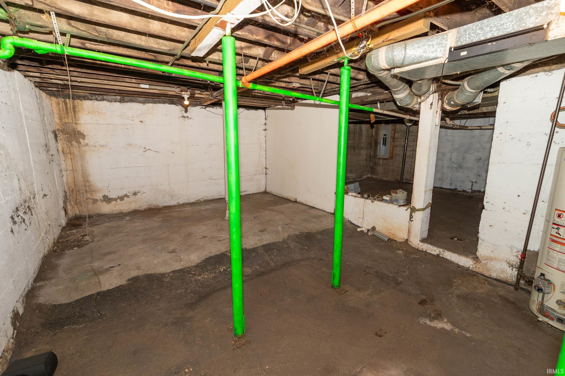 Photo 9 of 704 Bower ST.