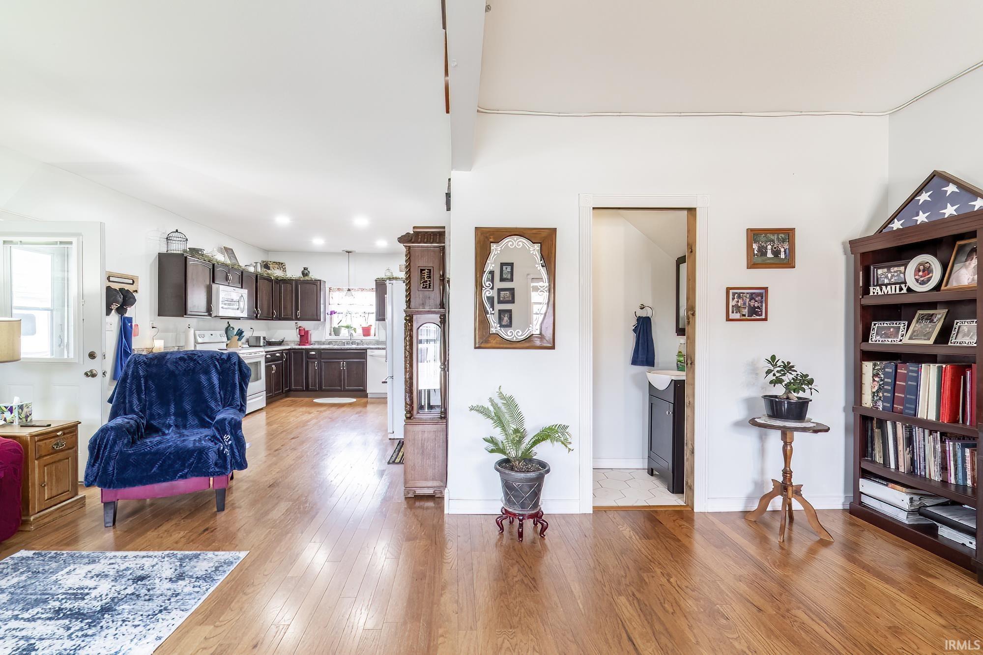 Photo 13 of 200 PYLE Street