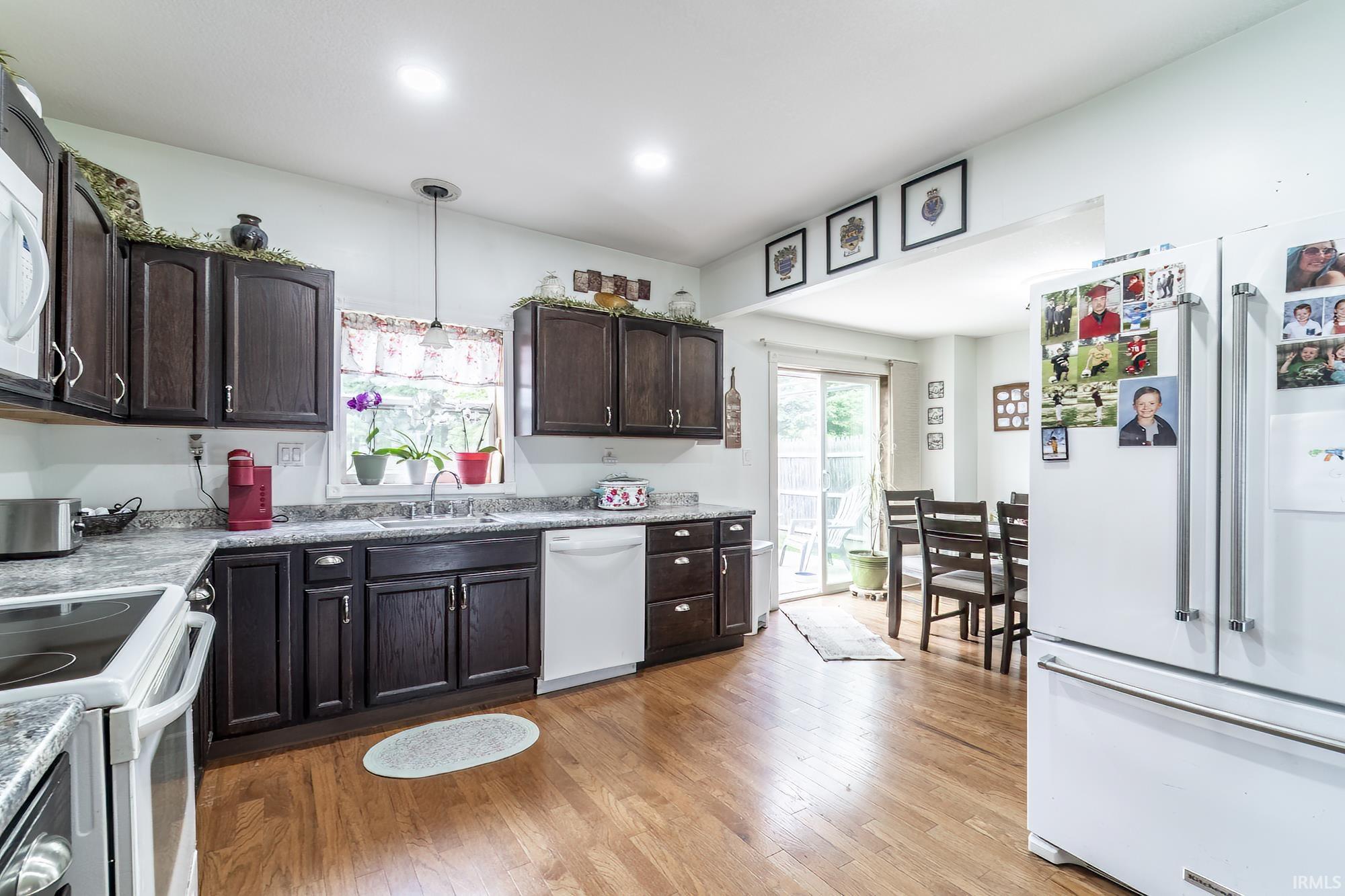 Photo 5 of 200 PYLE Street