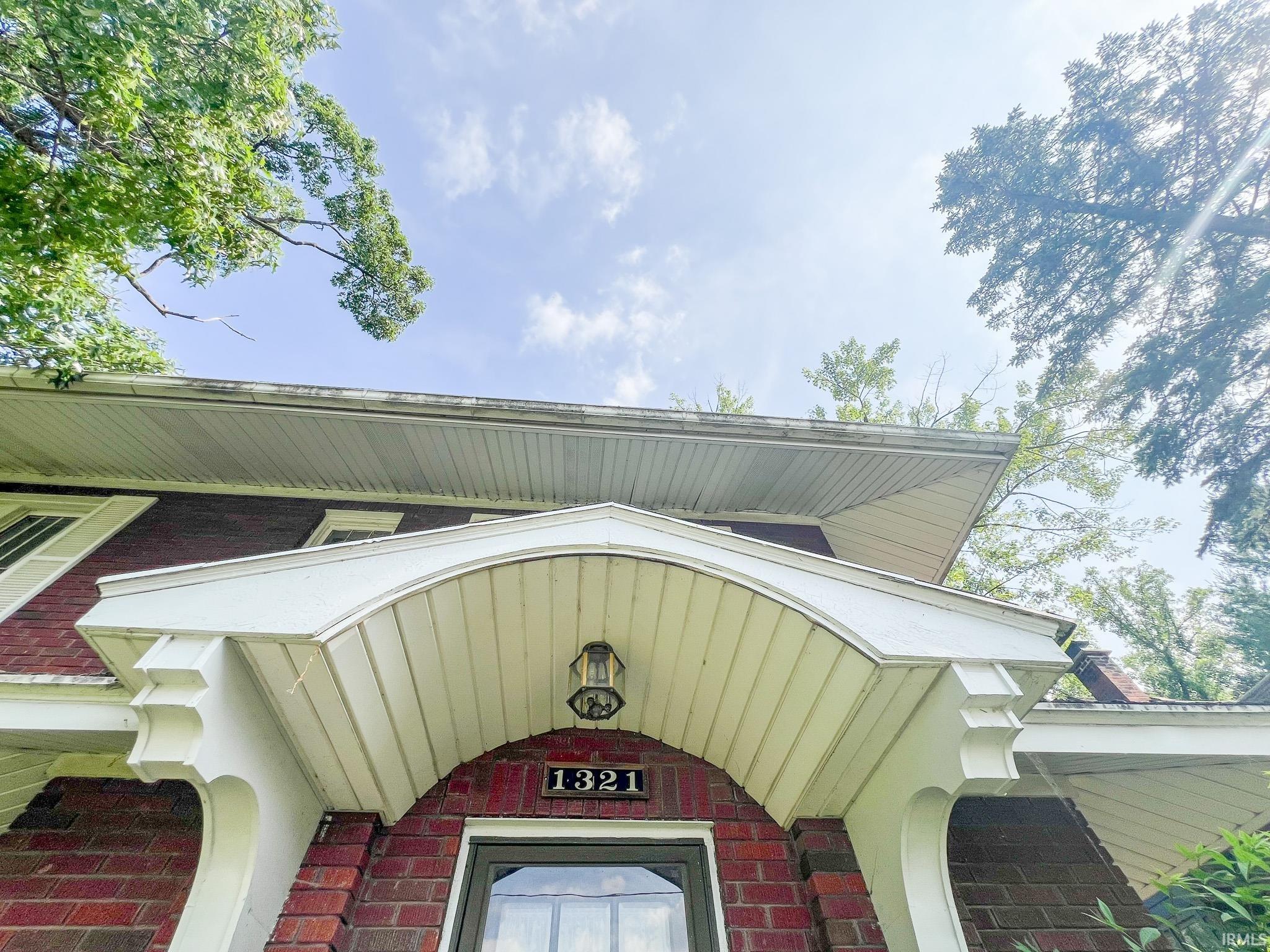Photo 1 of 1321 E Jackson Boulevard