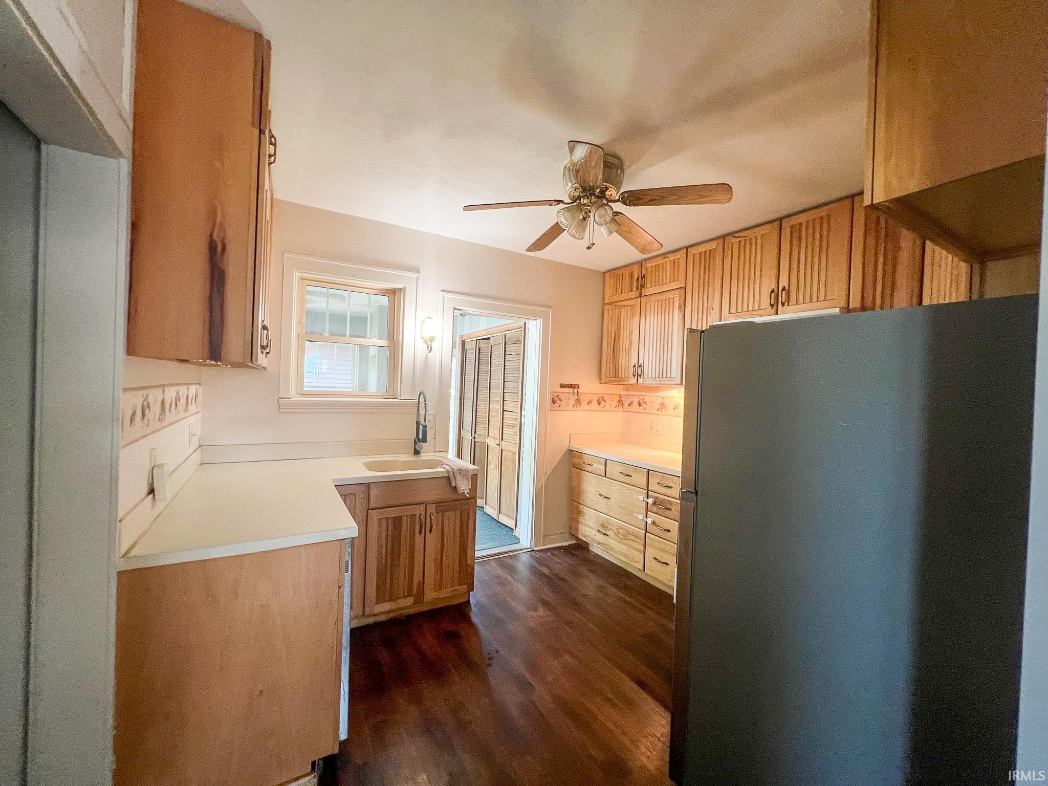 Photo 10 of 1321 E Jackson Boulevard