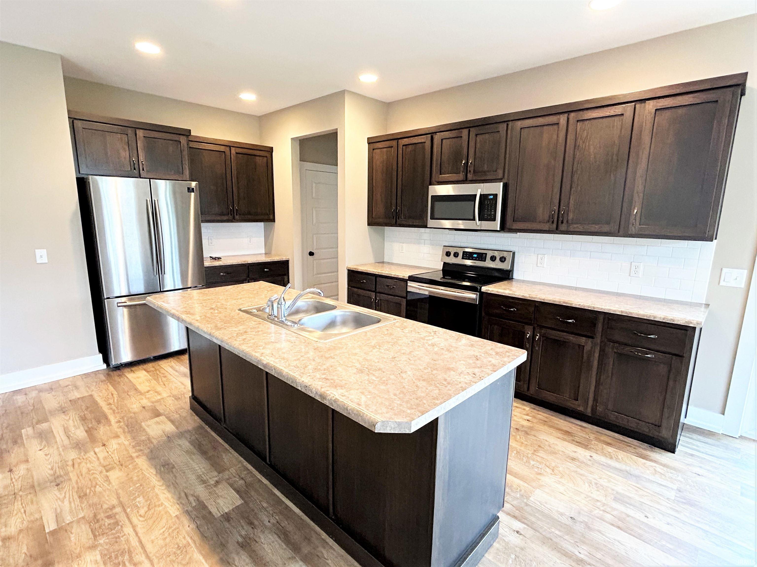 Photo 5 of 13221 Hawksview Boulevard