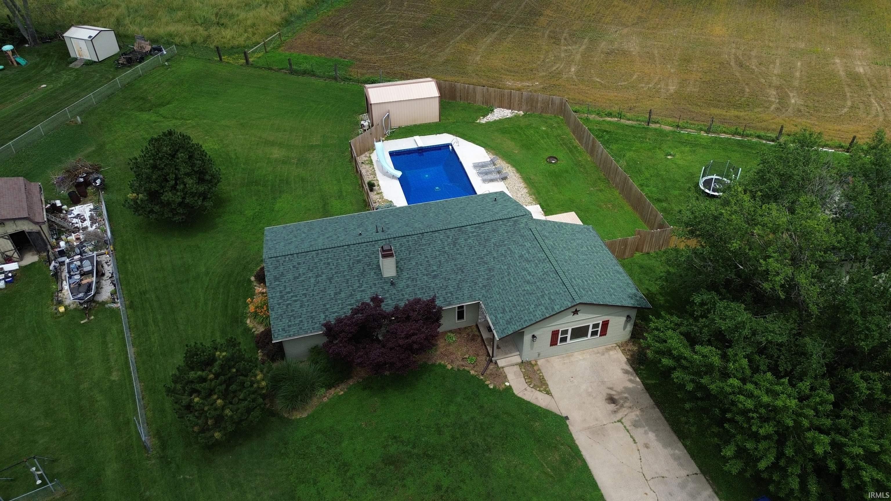 Homes for sale in Vincennes, IN | 1821 E Johnson Ln, Vincennes, IN 47591 | MLS# 202523160