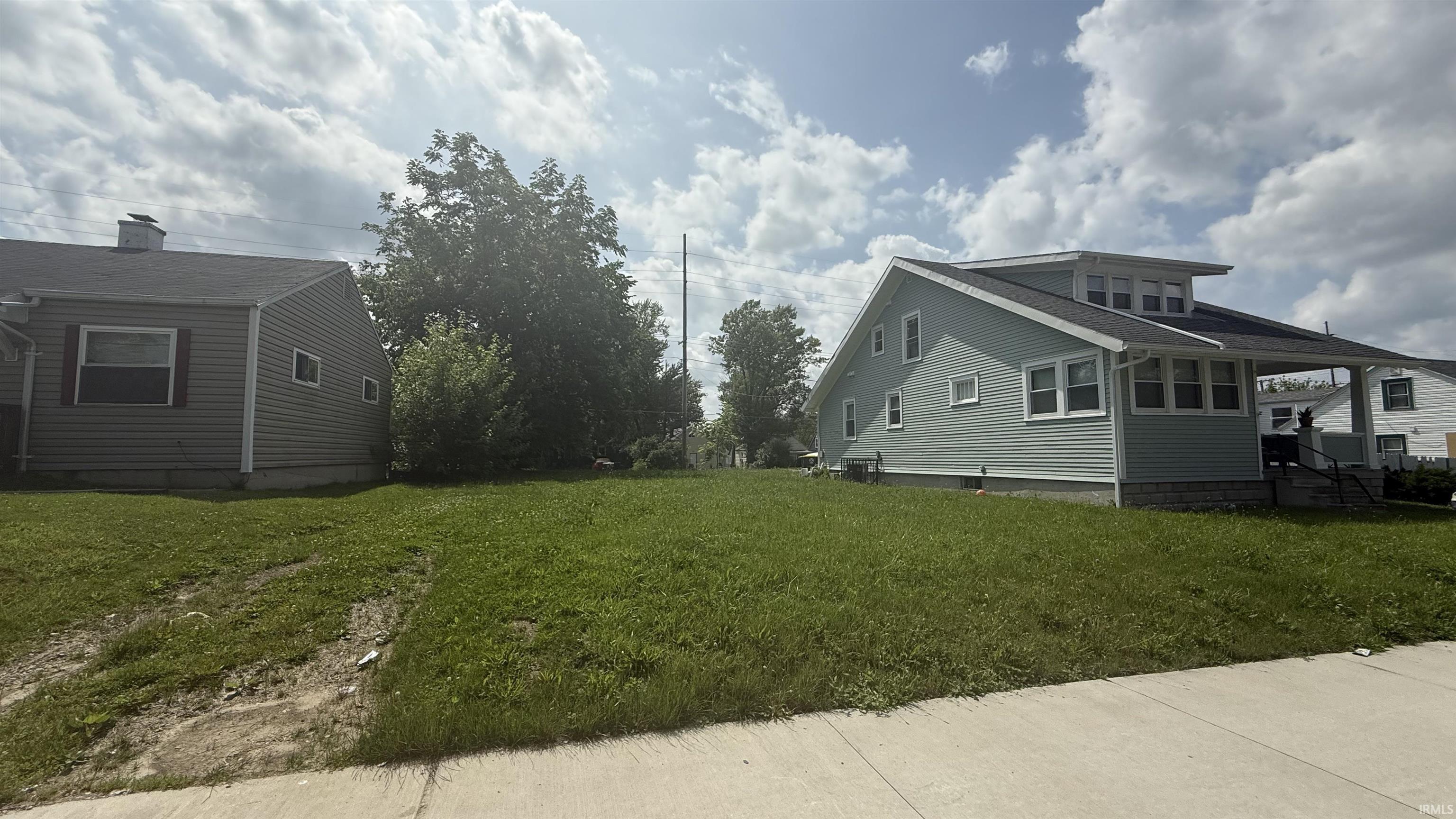 Photo 1 of 4014 S Hanna Street