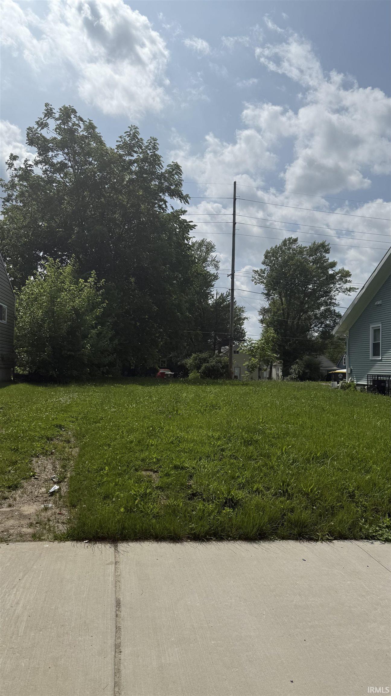 Photo 2 of 4014 S Hanna Street