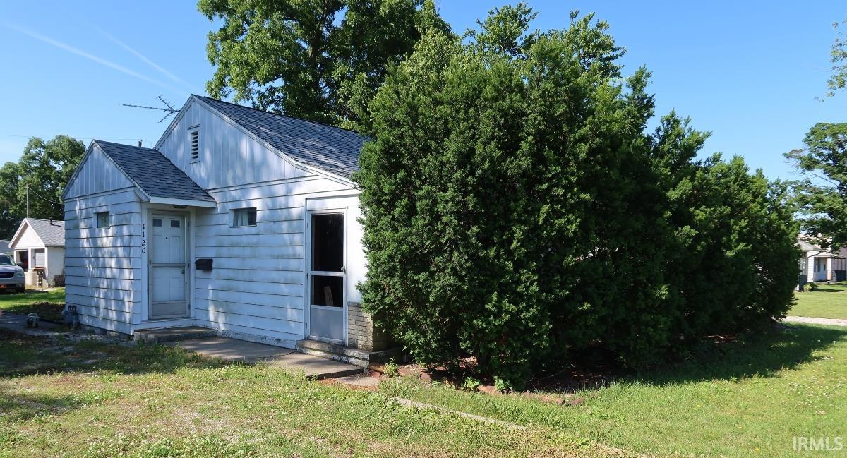 Homes for sale in Mount Vernon, IN | 1120 E Fourth St, Mount Vernon, IN 47620 | MLS# 202523265