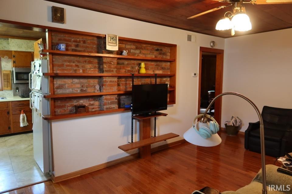 Homes for sale in Mount Vernon, IN | 1120 E Fourth St, Mount Vernon, IN 47620 | MLS# 202523265