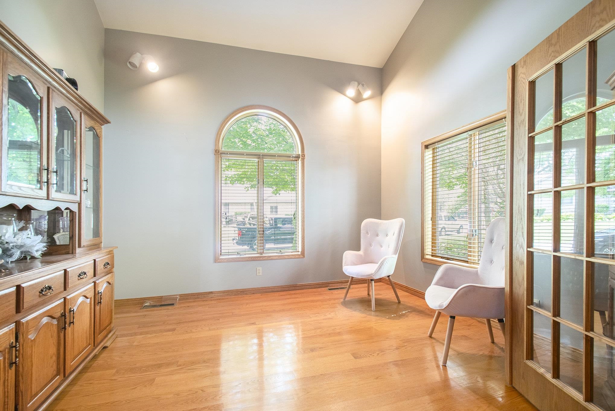 Photo 11 of 1116 Beechwood Drive
