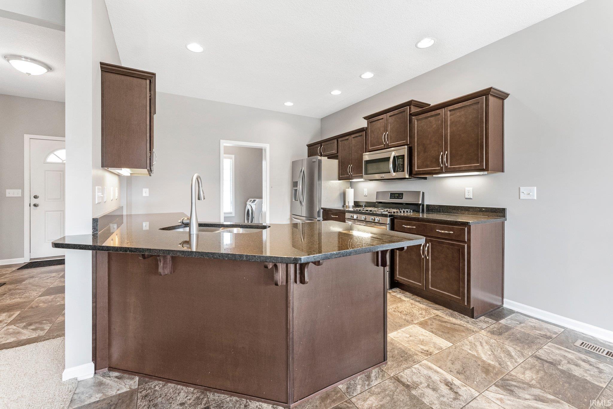 Photo 11 of 826 Clairborne Drive