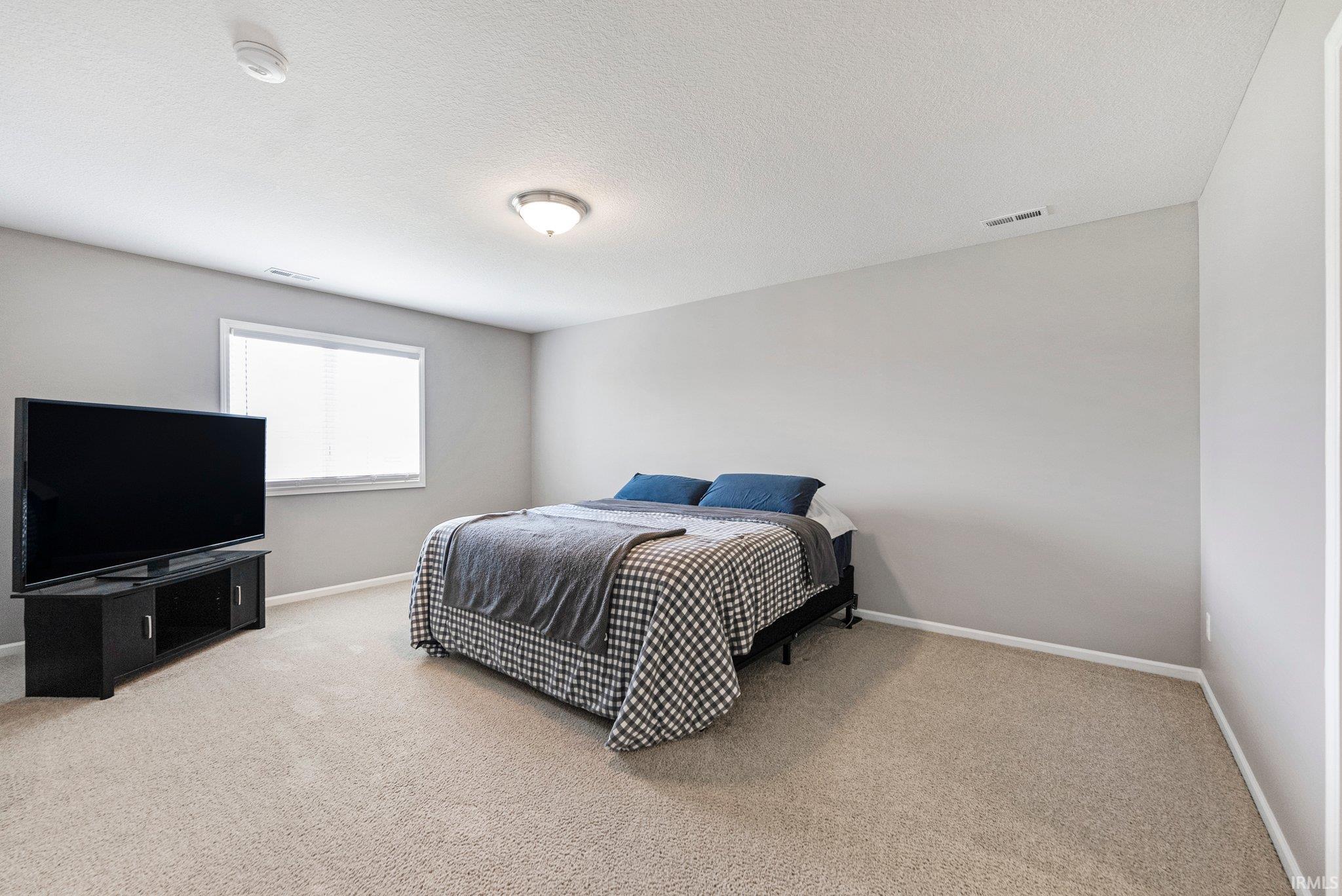 Photo 18 of 826 Clairborne Drive
