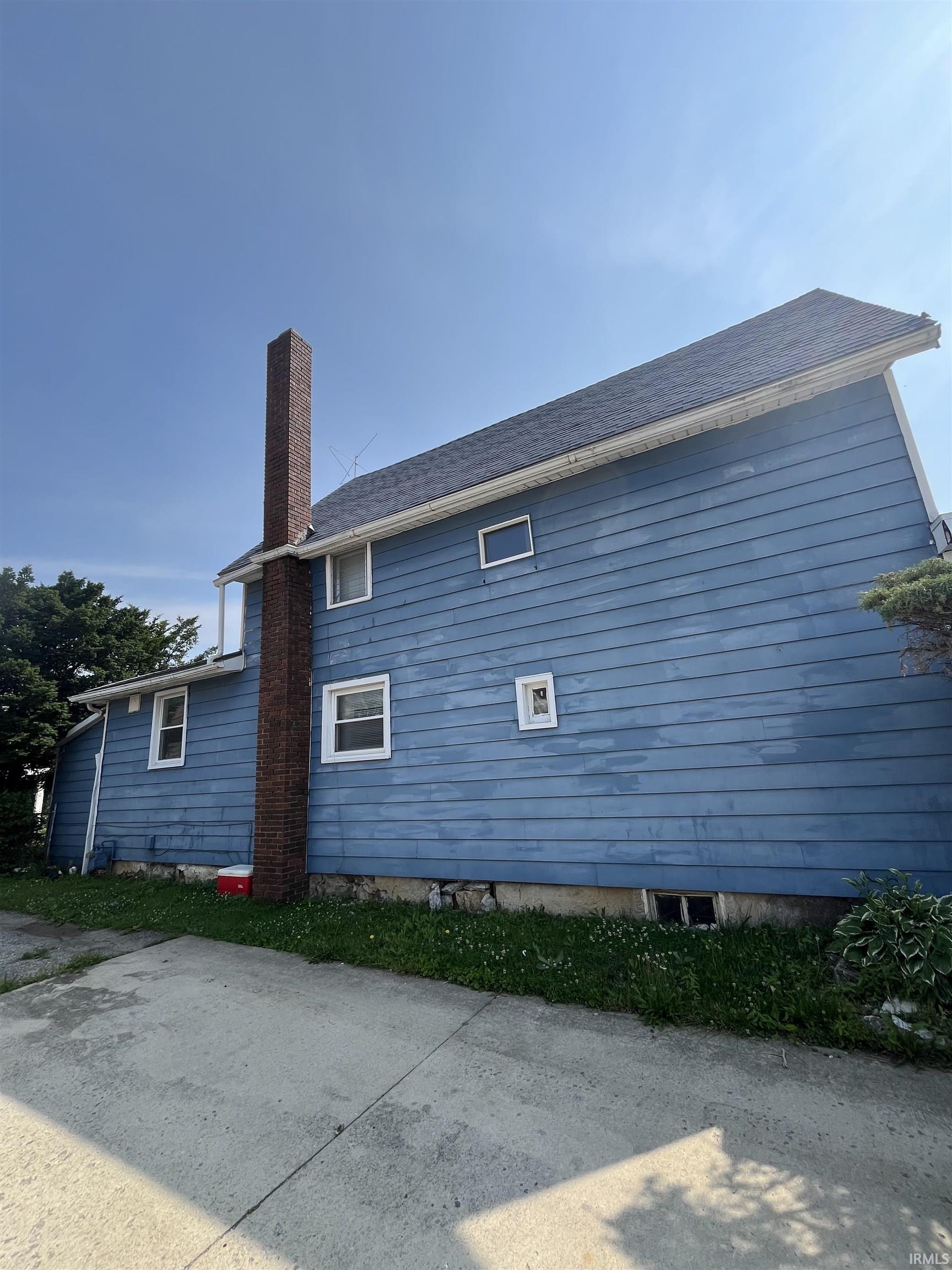 Homes for sale in Peru, IN | 320 E Main St, Peru, IN 46970 | MLS# 202523358