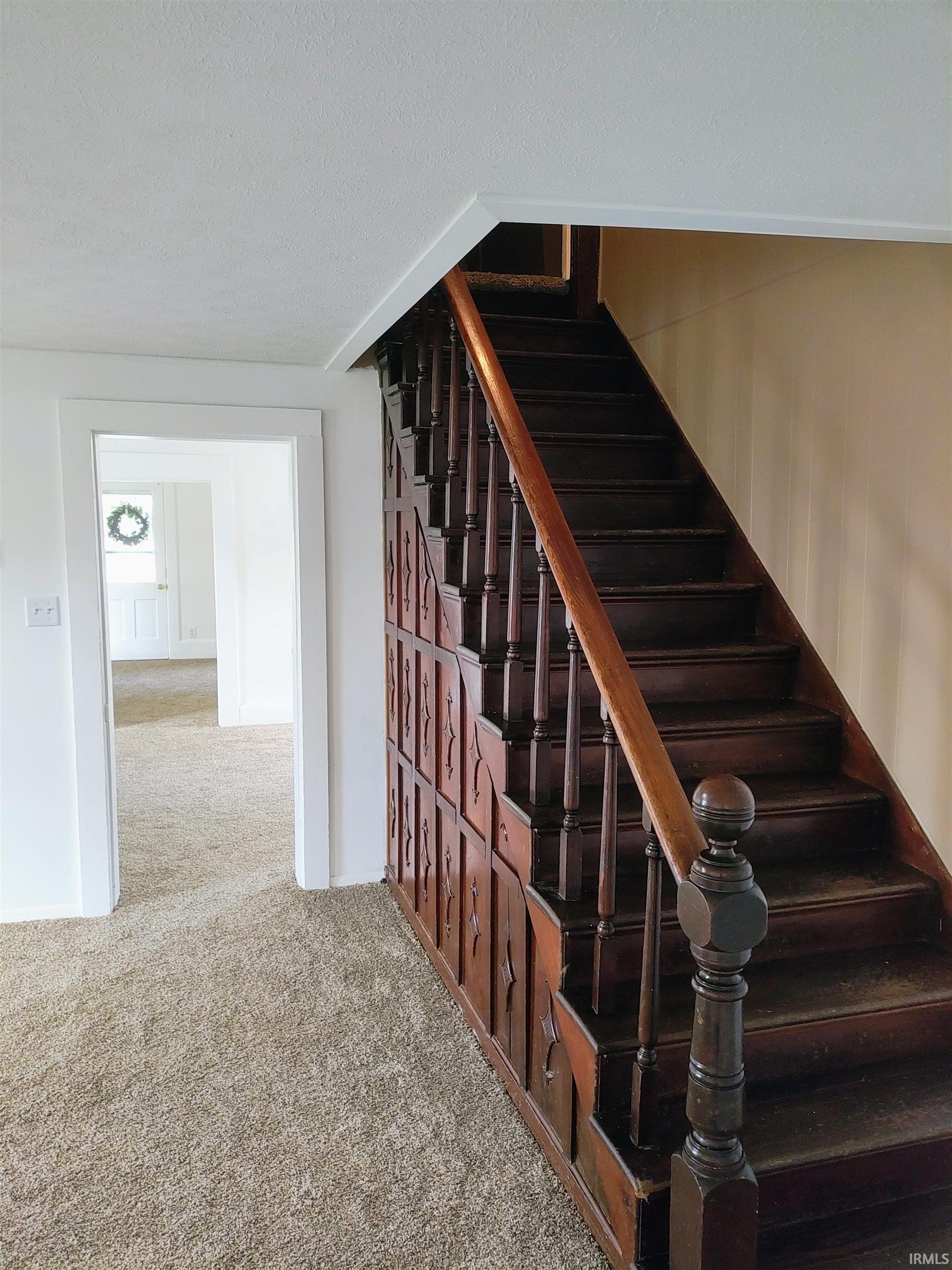Photo 10 of 607 W 4th Street