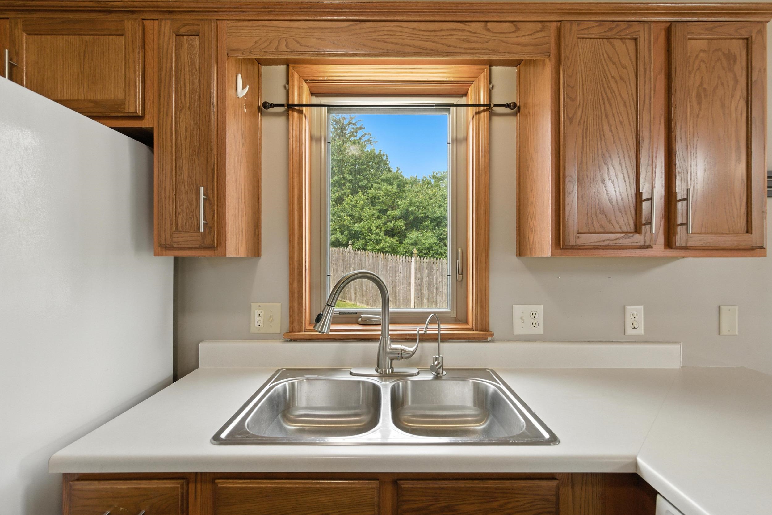 Photo 9 of 5130 WINDY KNOLL Court