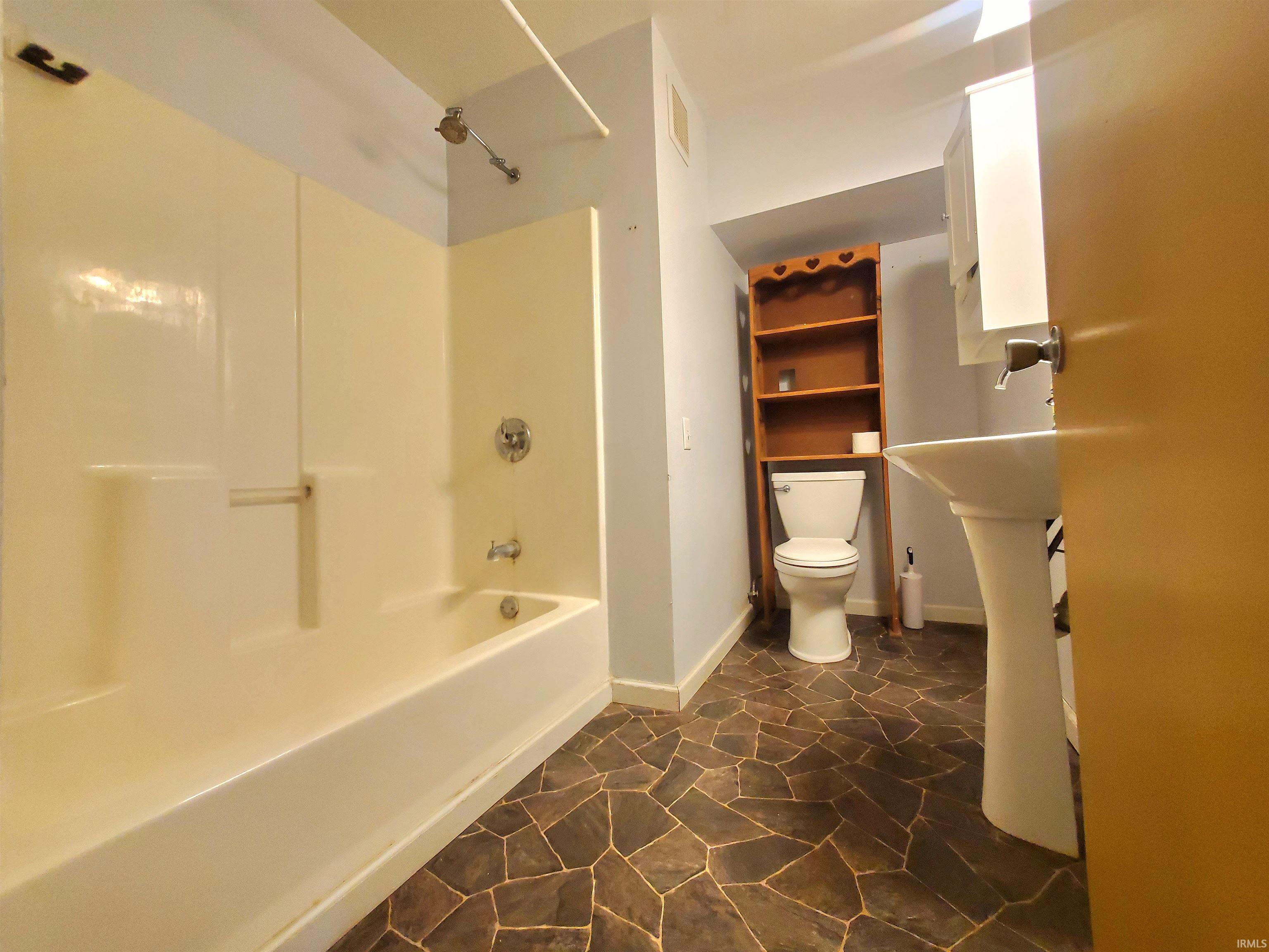 Photo 15 of 331 Cline Street